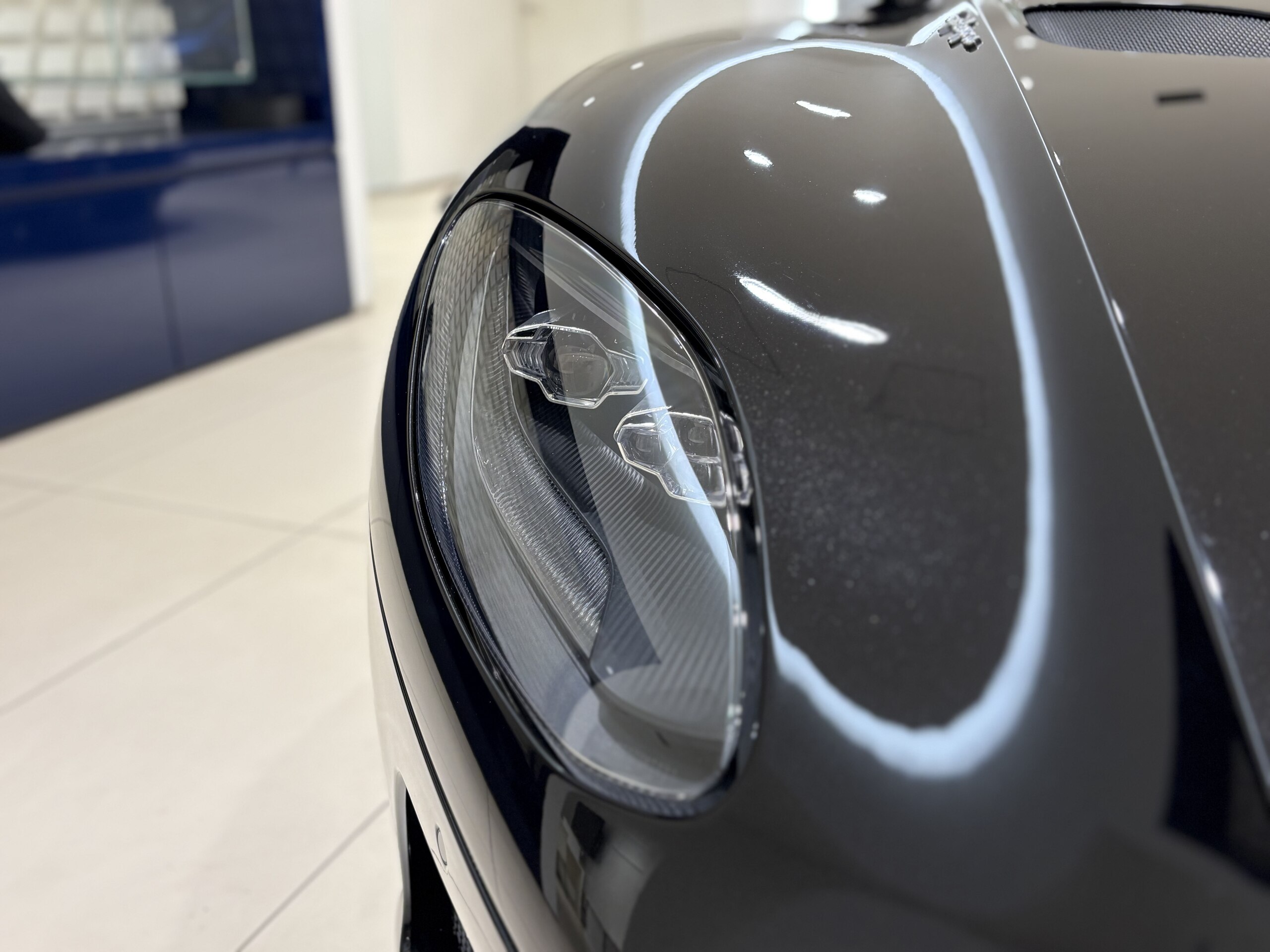 2019 Aston Martin DBS Superleggera — Photo 31 / 49