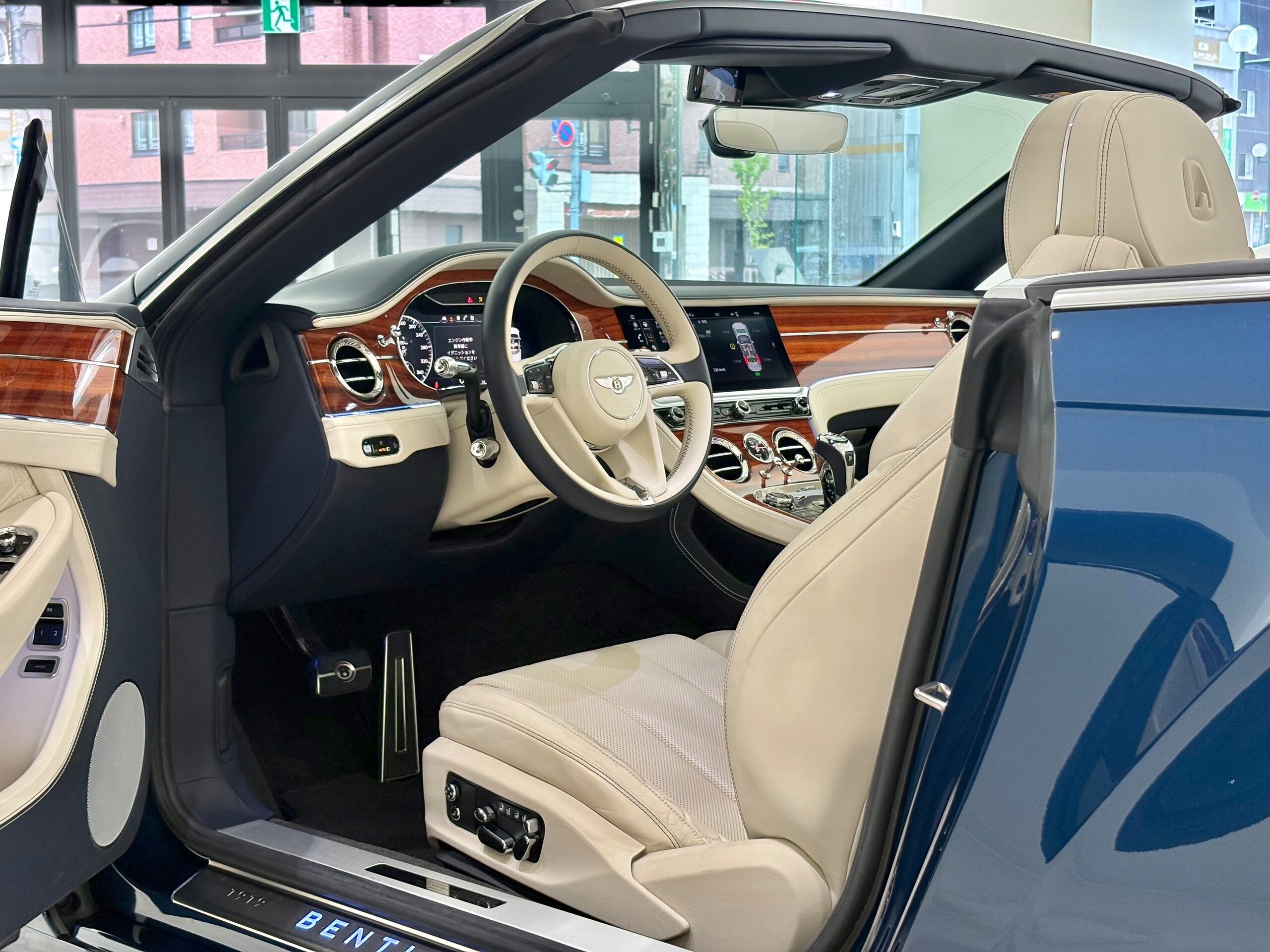 2019 Bentley Continental GT Convertible — Photo 7 / 35