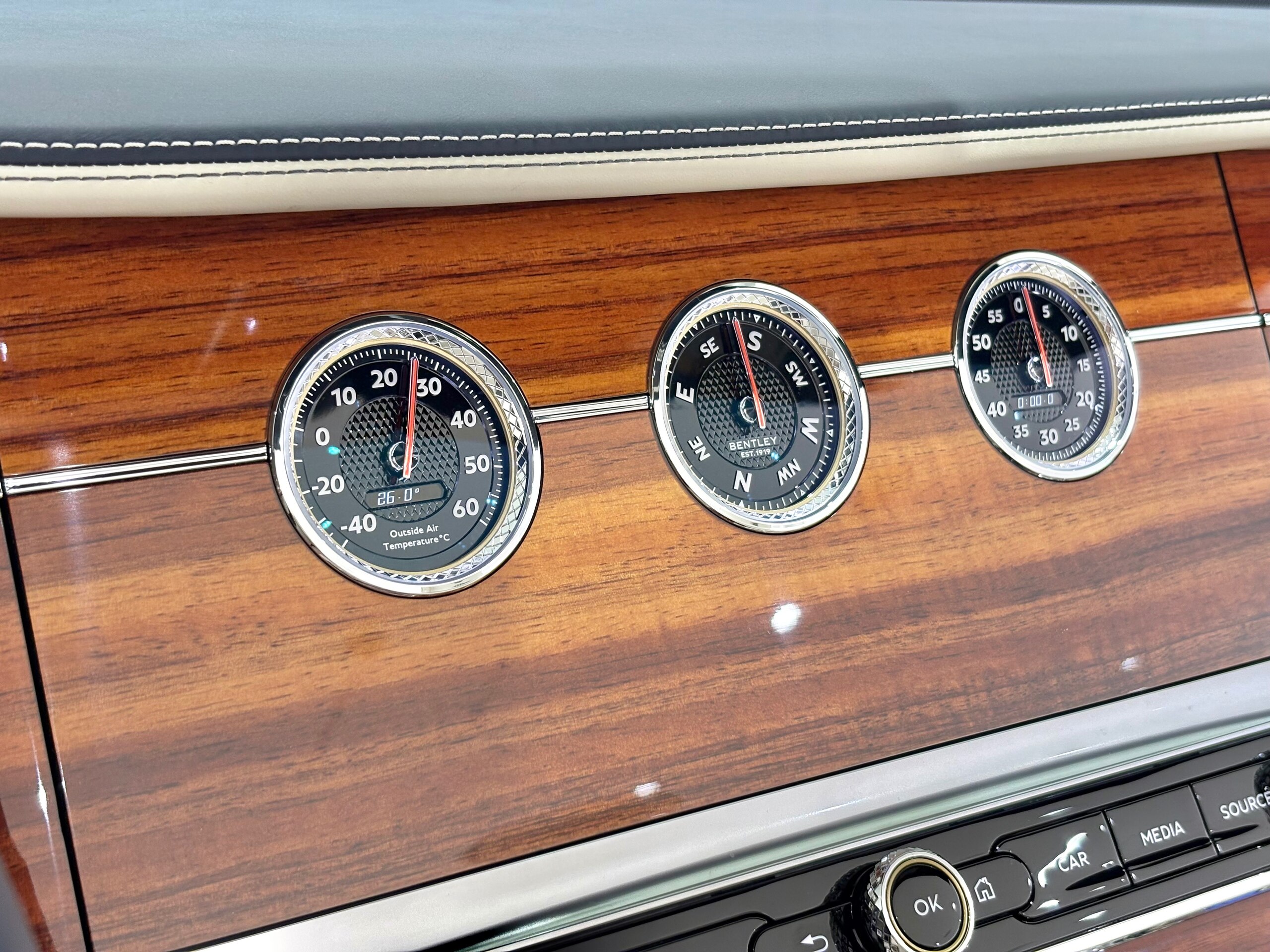 2019 Bentley Continental GT Convertible — Photo 9 / 35