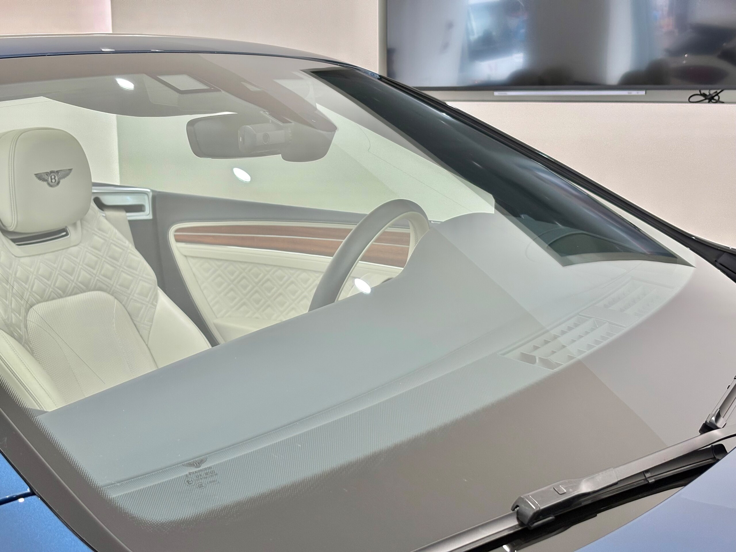 2019 Bentley Continental GT Convertible — Photo 12 / 35