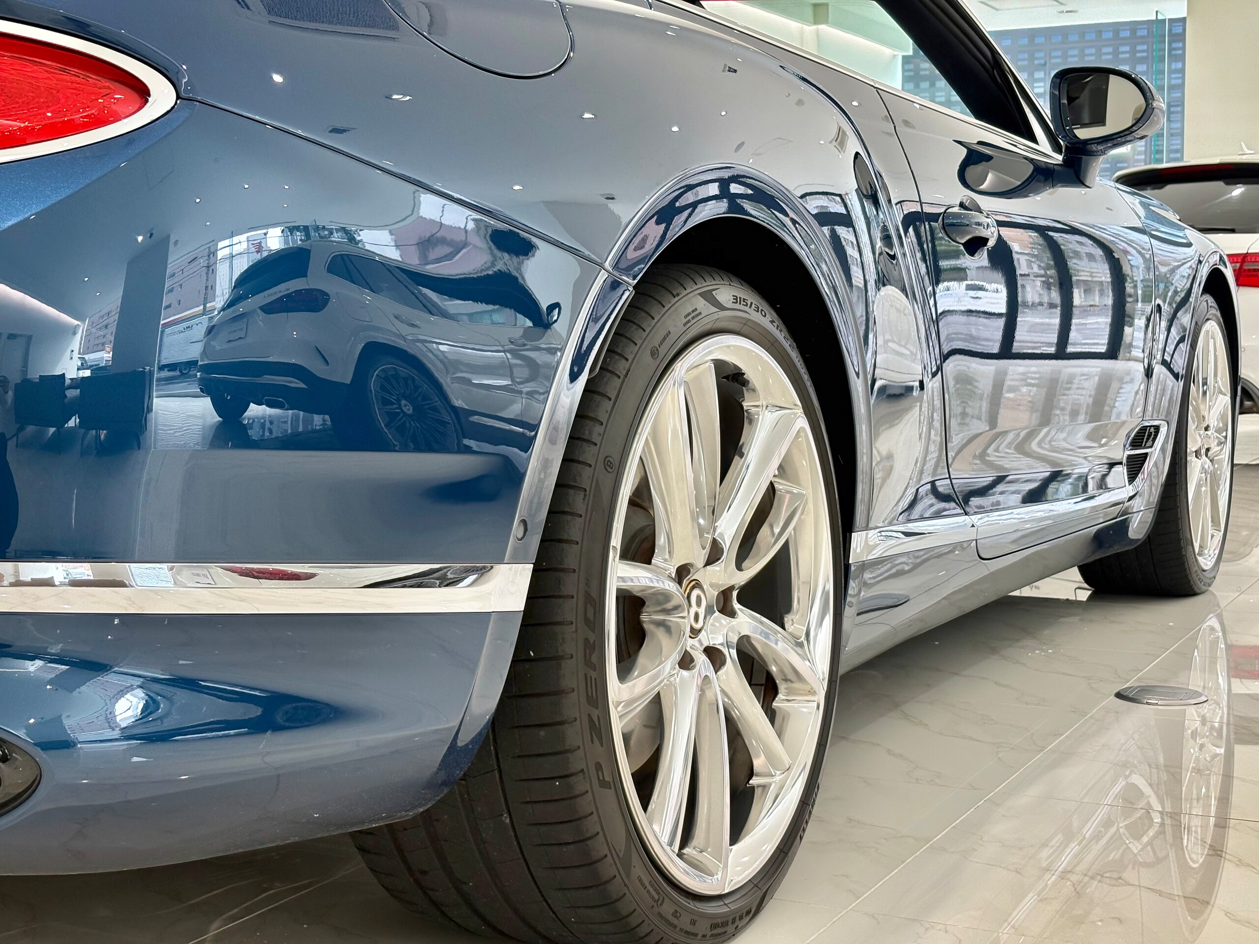 2019 Bentley Continental GT Convertible — Photo 17 / 35