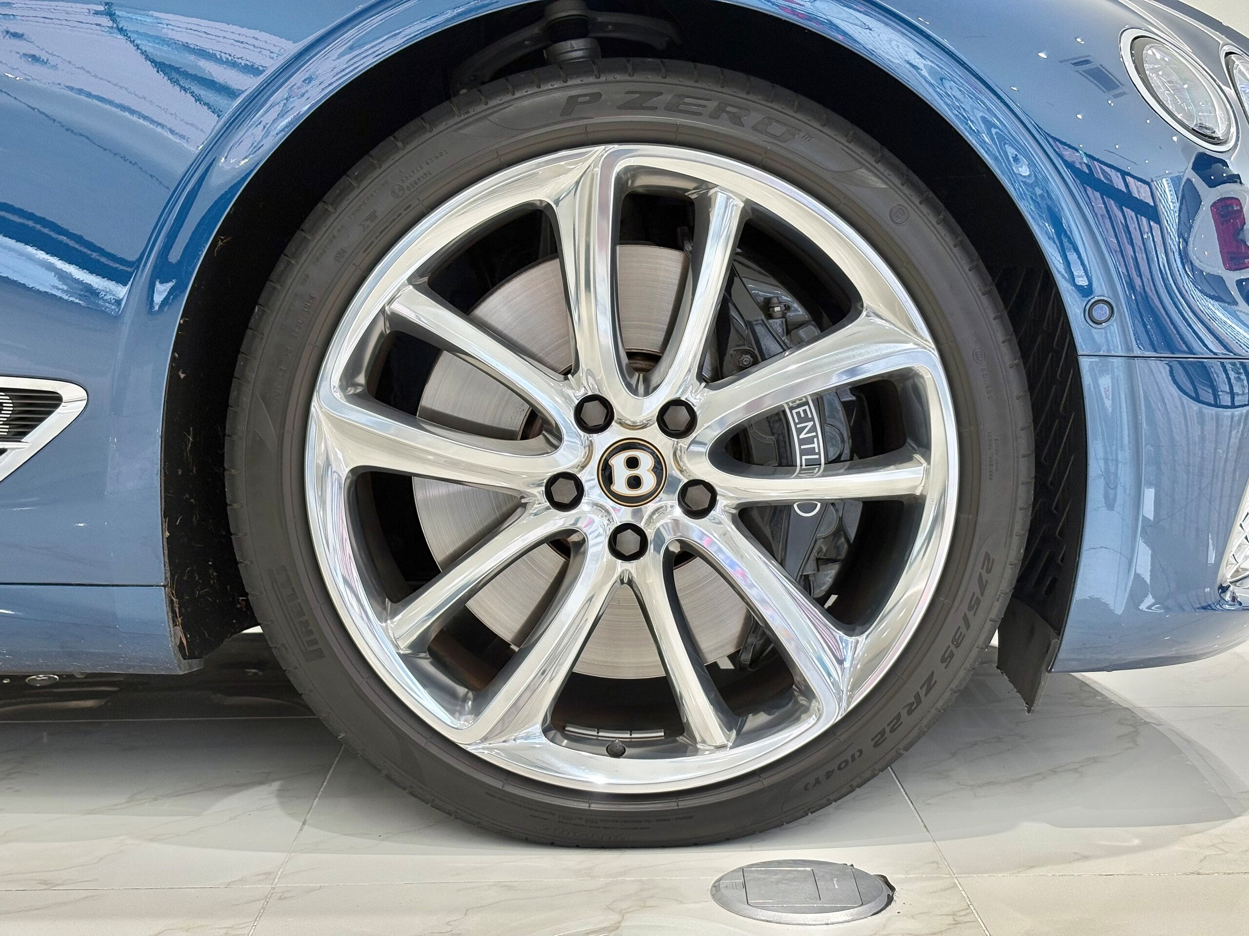 2019 Bentley Continental GT Convertible — Photo 18 / 35