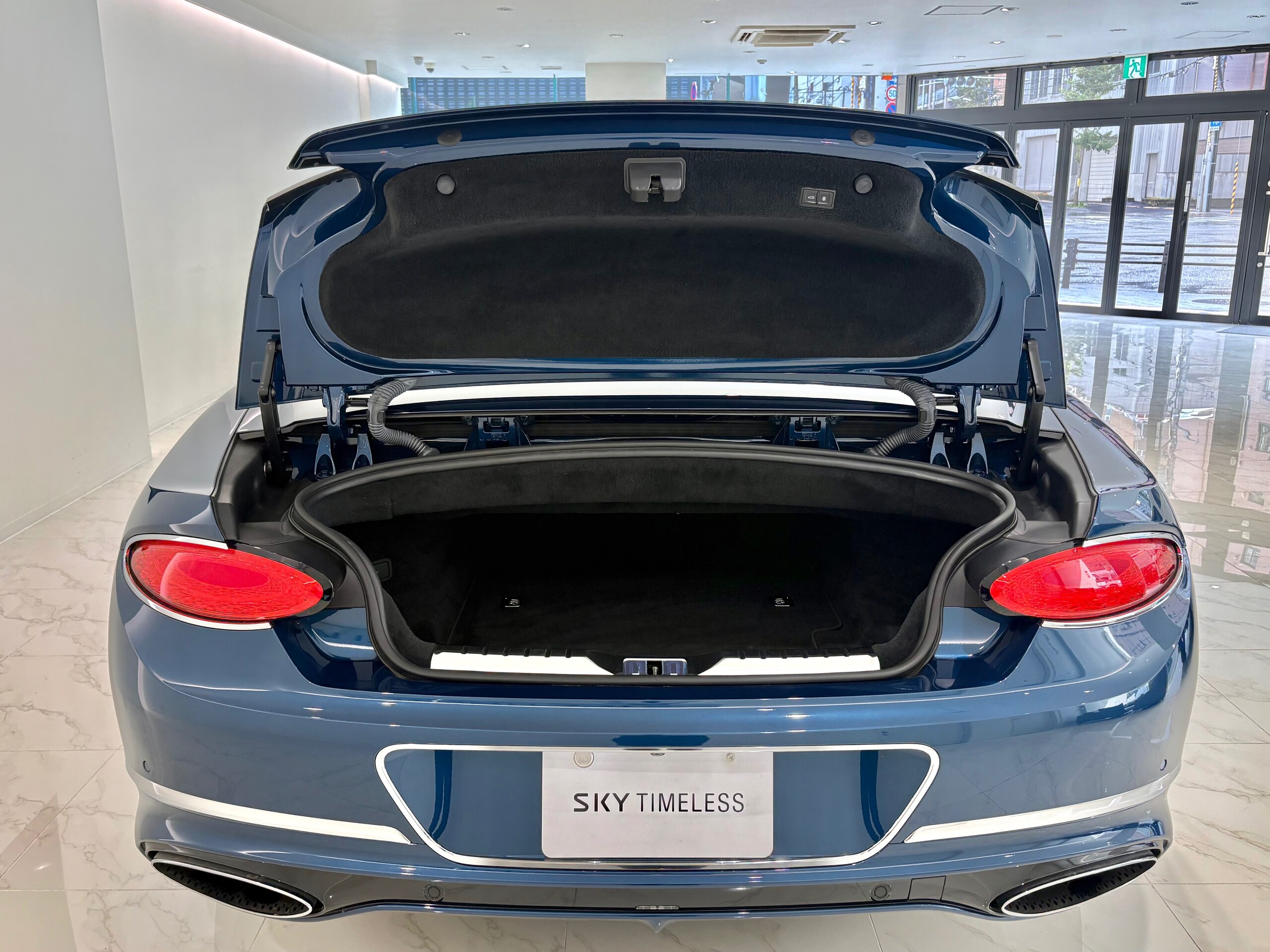 2019 Bentley Continental GT Convertible — Photo 32 / 35