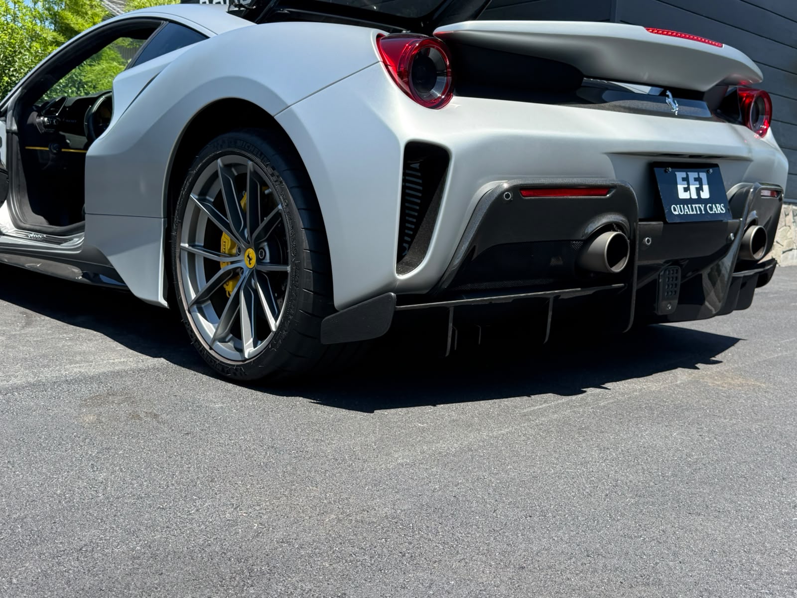 2019 Ferrari 488 Pista — Photo 19 / 41