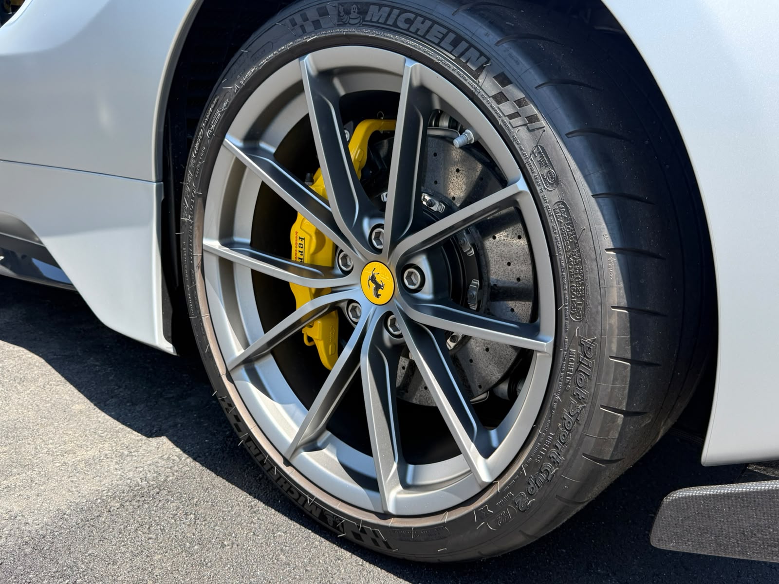 2019 Ferrari 488 Pista — Photo 36 / 41