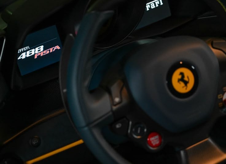 2019 Ferrari 488 Pista — Photo 13 / 27