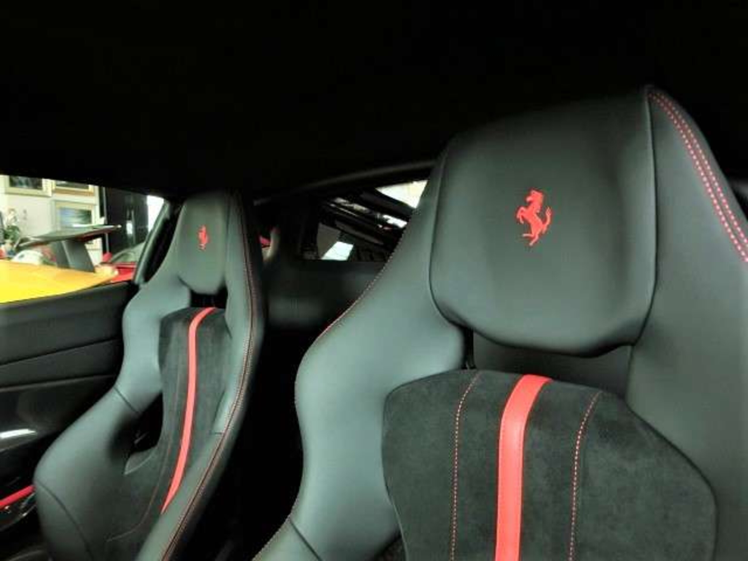 2019 Ferrari 488 Pista — Photo 7 / 15