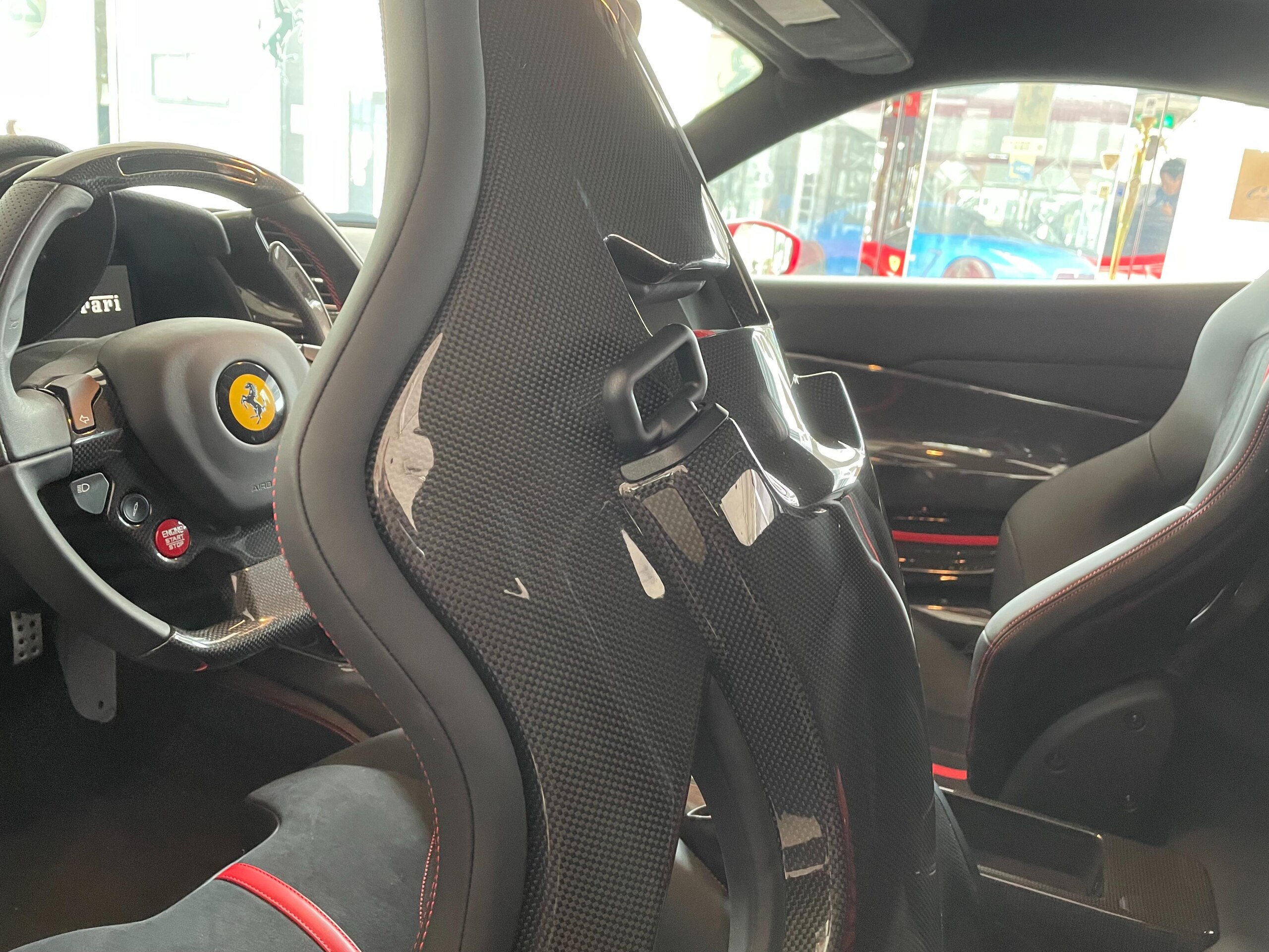2019 Ferrari 488 Pista — Photo 8 / 15