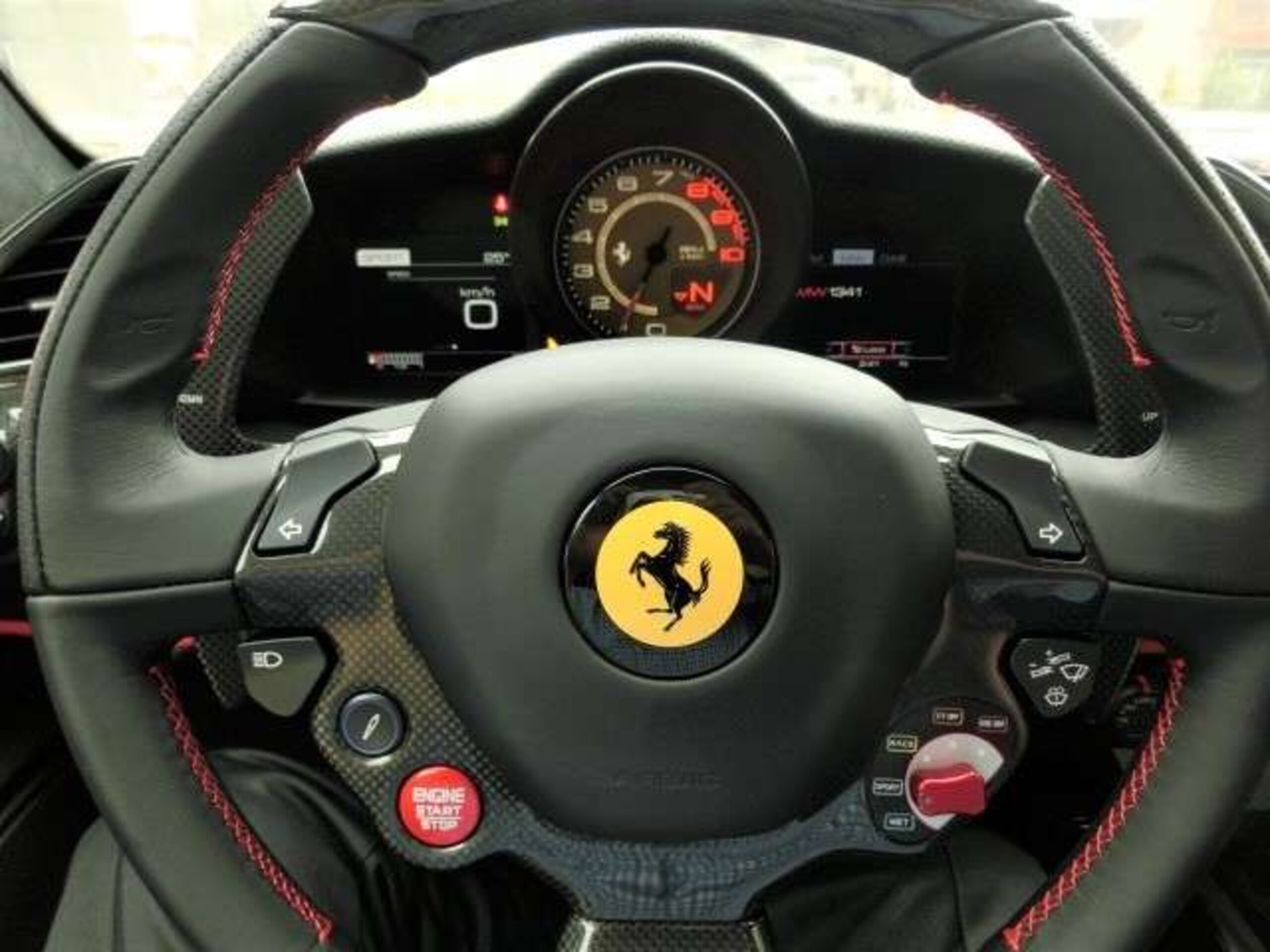 2019 Ferrari 488 Pista — Photo 9 / 15