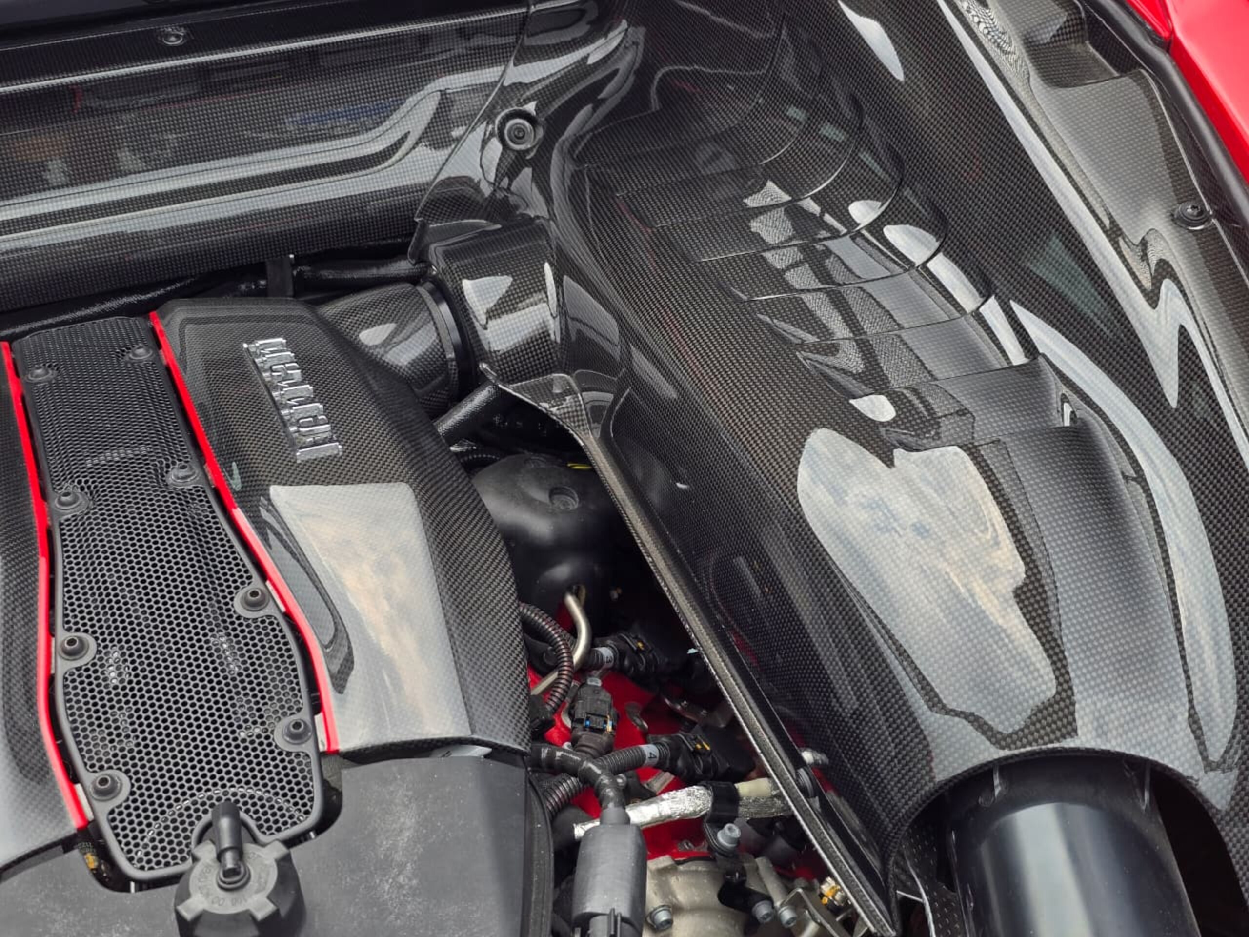 2019 Ferrari 488 Pista — Photo 42 / 44