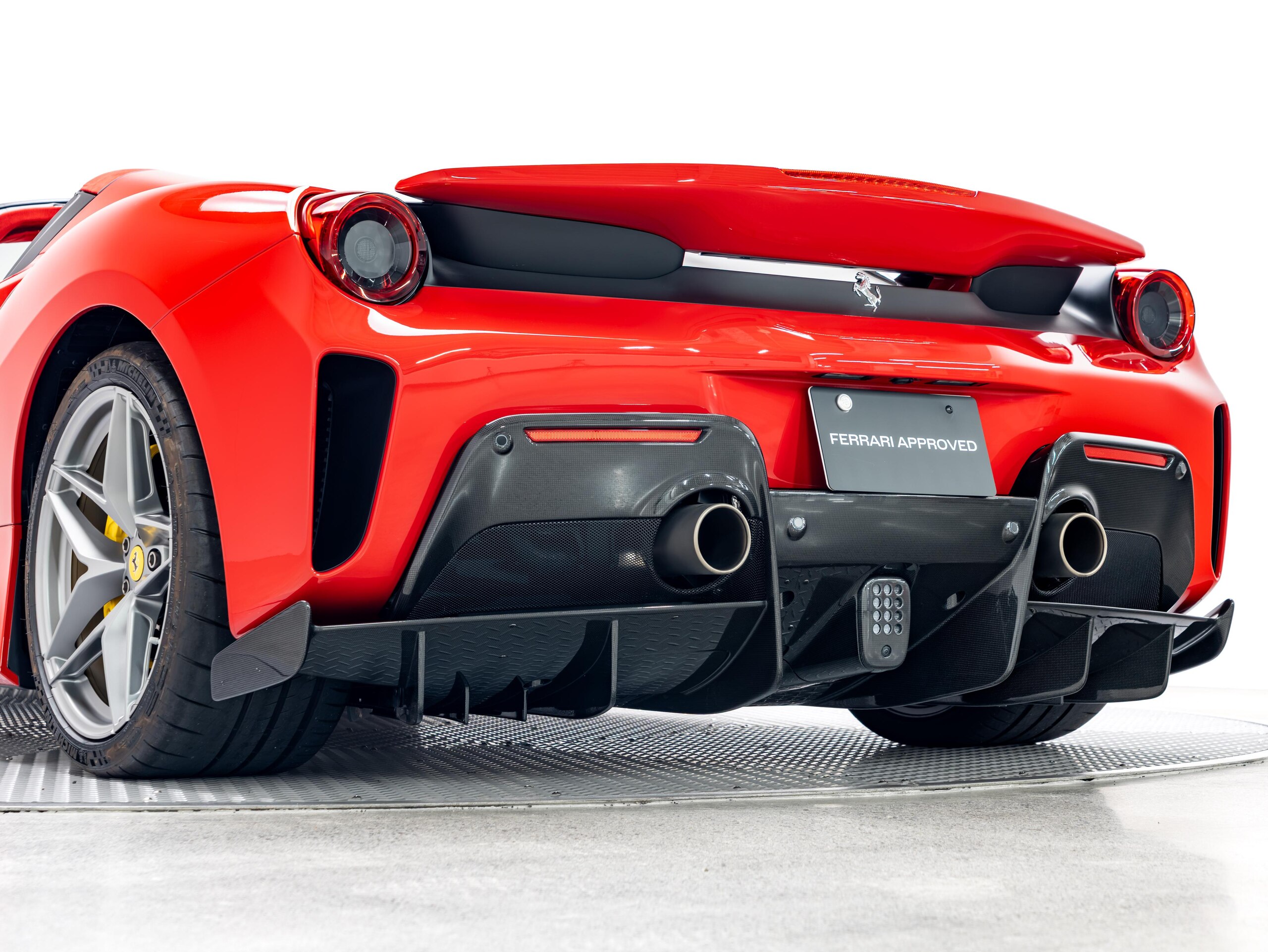 2019 Ferrari 488 Pista Spider — Photo 19 / 28