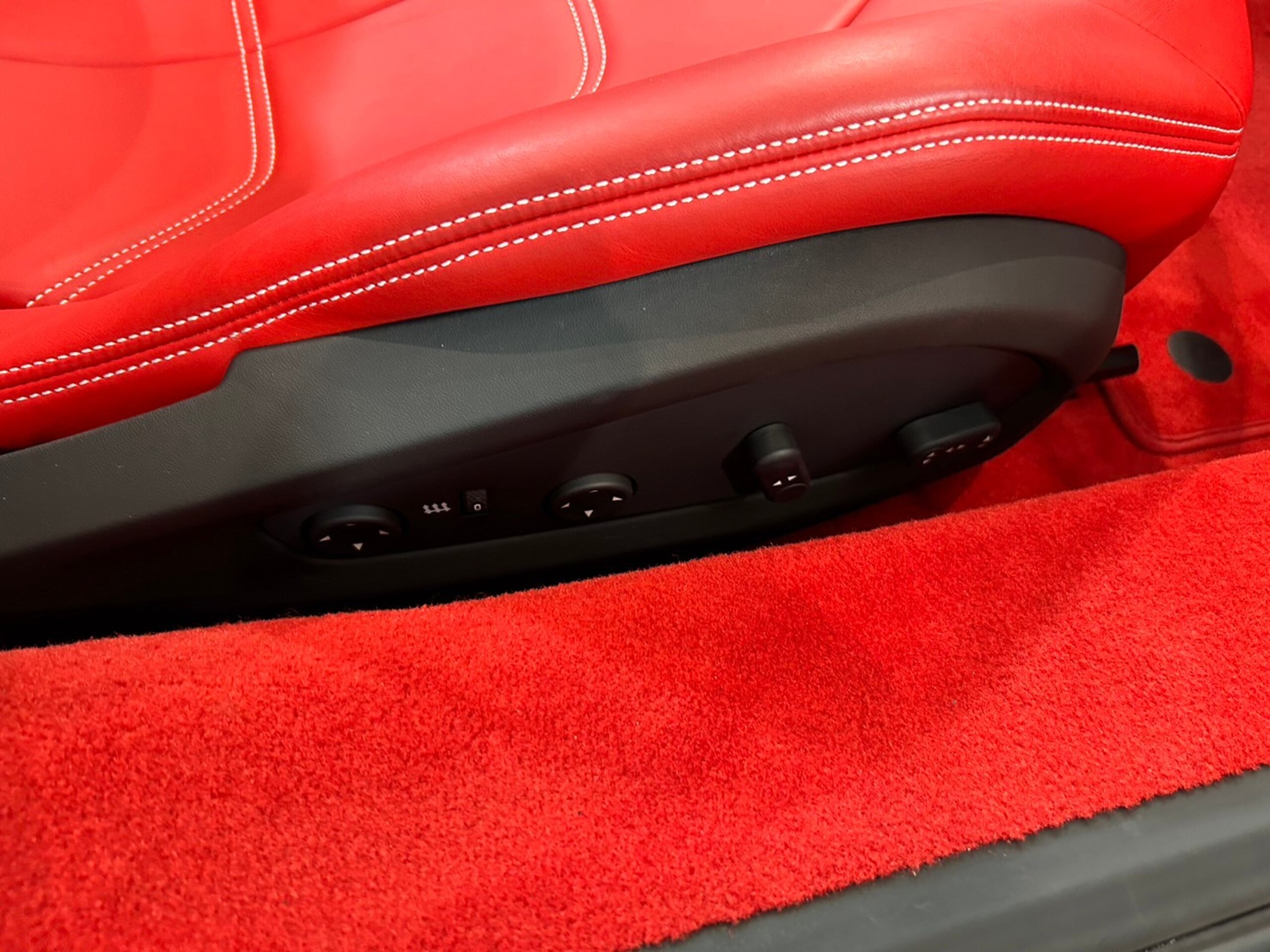 2019 Ferrari 488 Spider — Photo 11 / 27