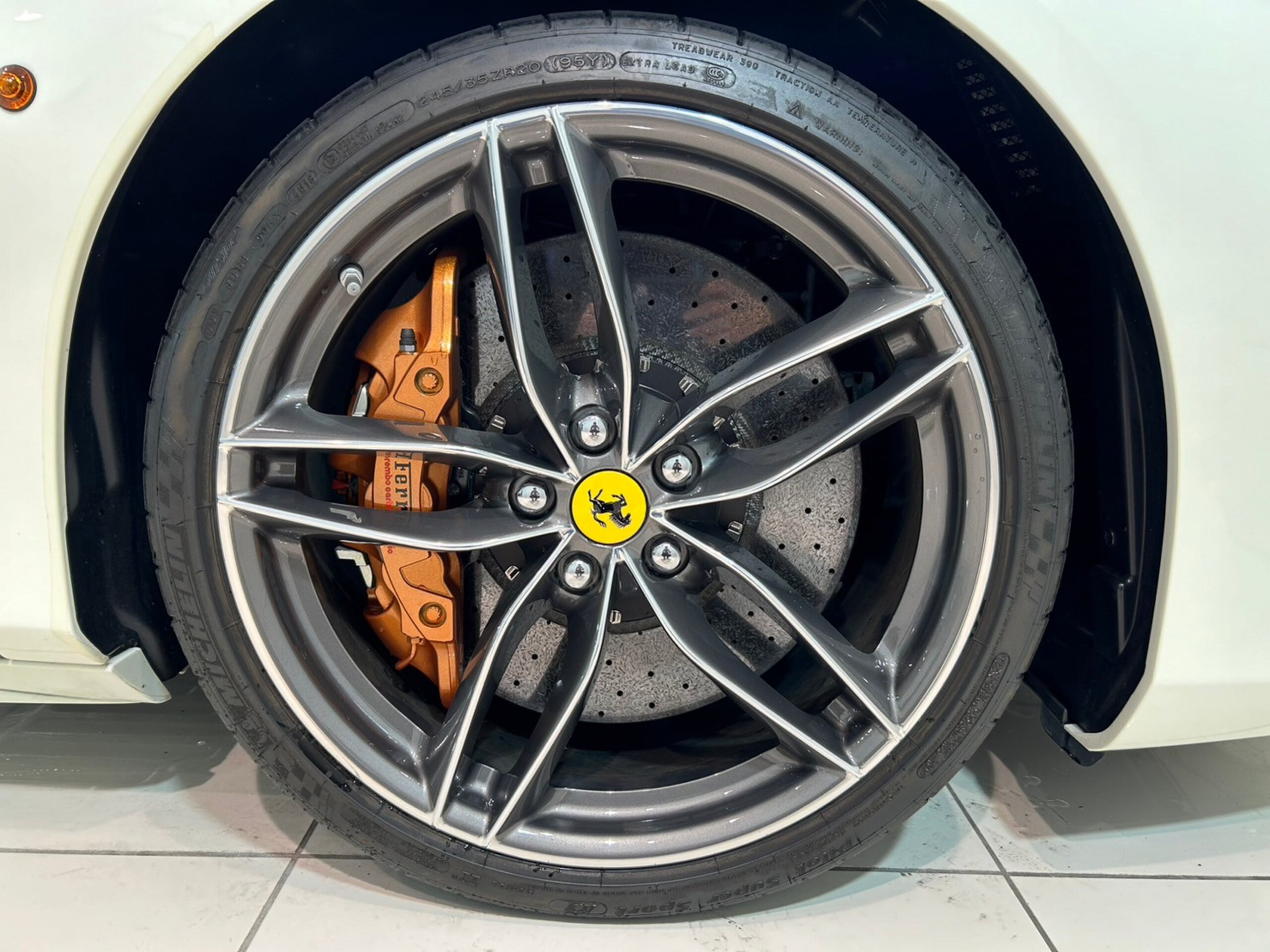 2019 Ferrari 488 Spider — Photo 26 / 27