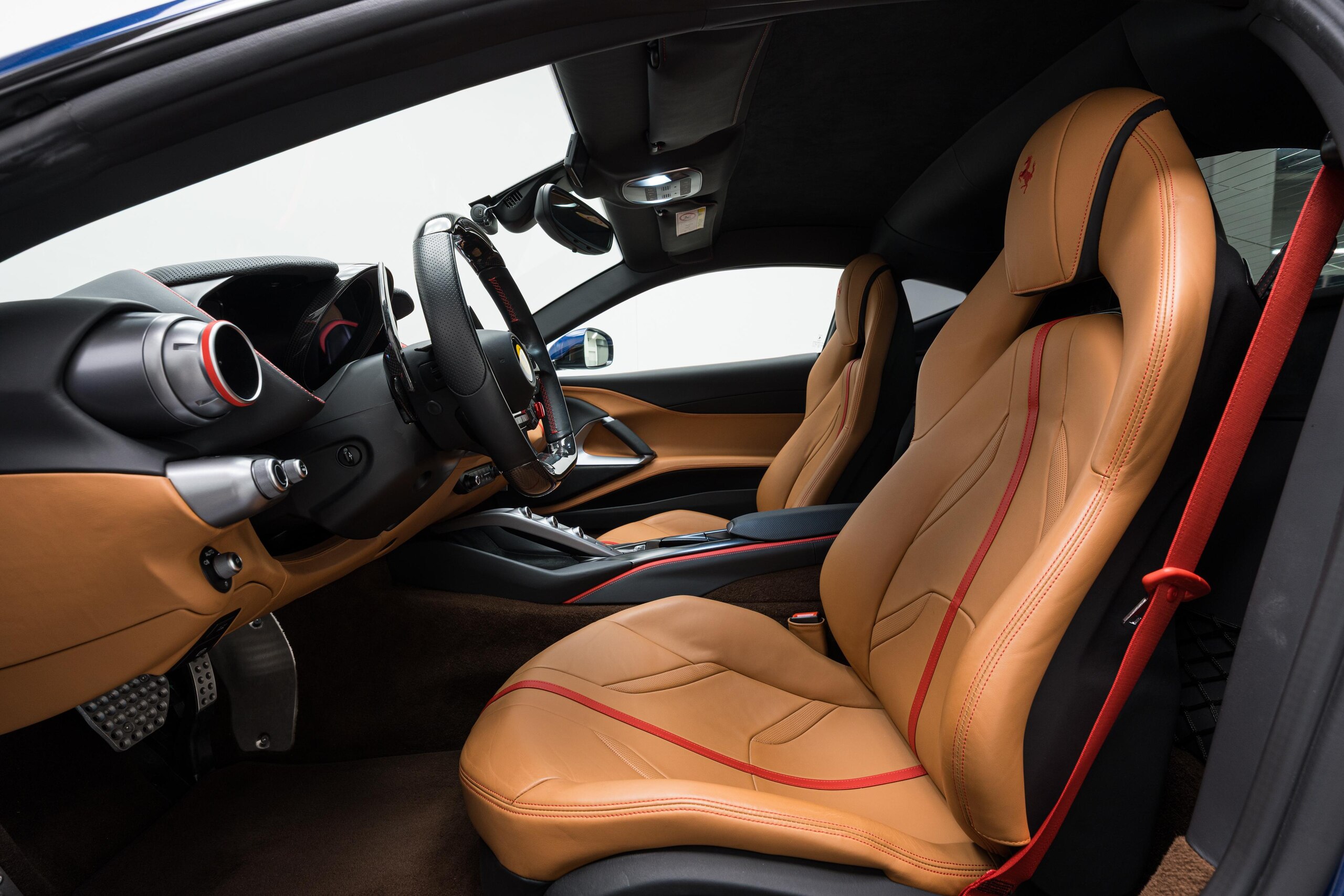 2019 Ferrari 812 Superfast — Photo 7 / 27