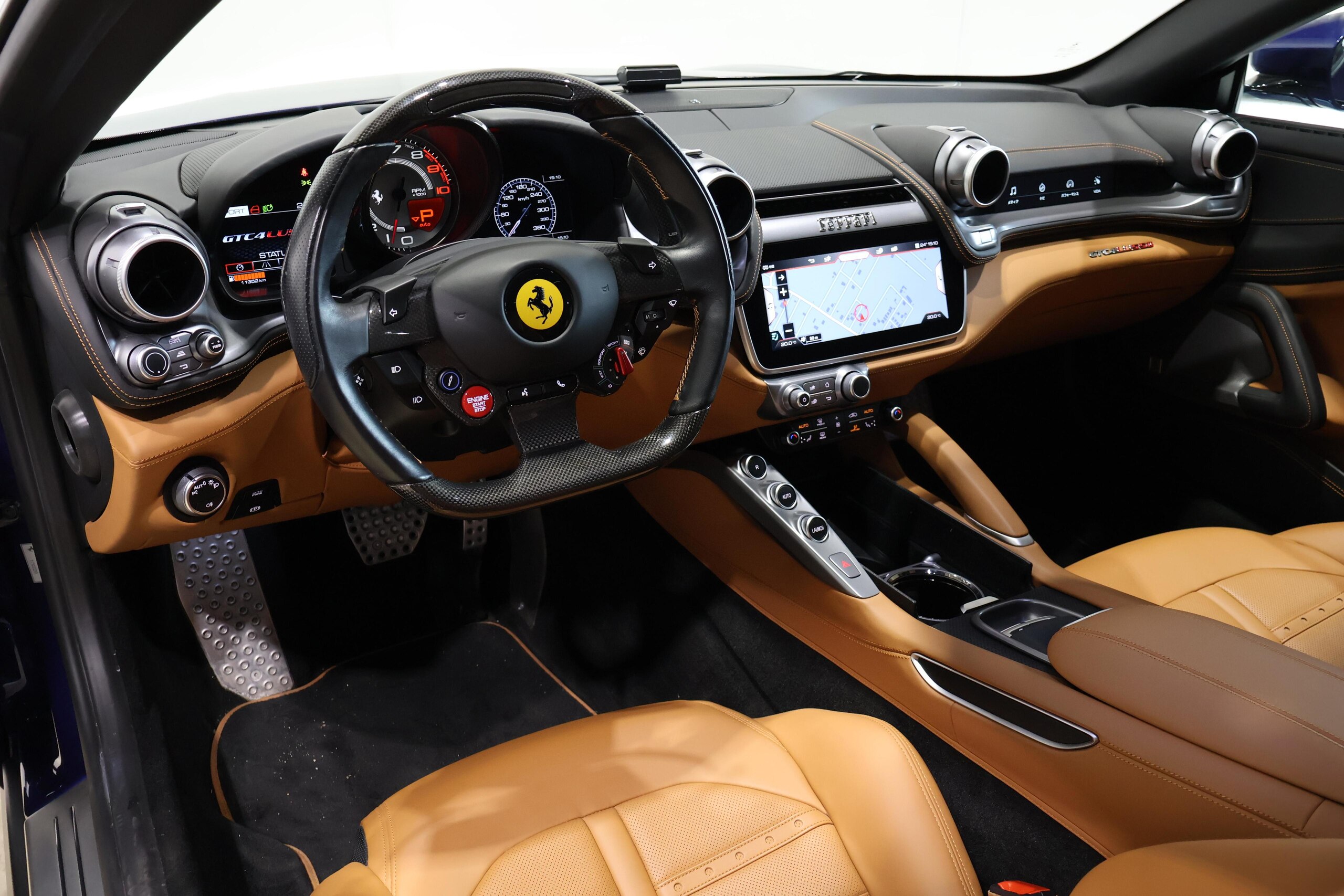 2019 Ferrari GTC4Lusso — Photo 6 / 45