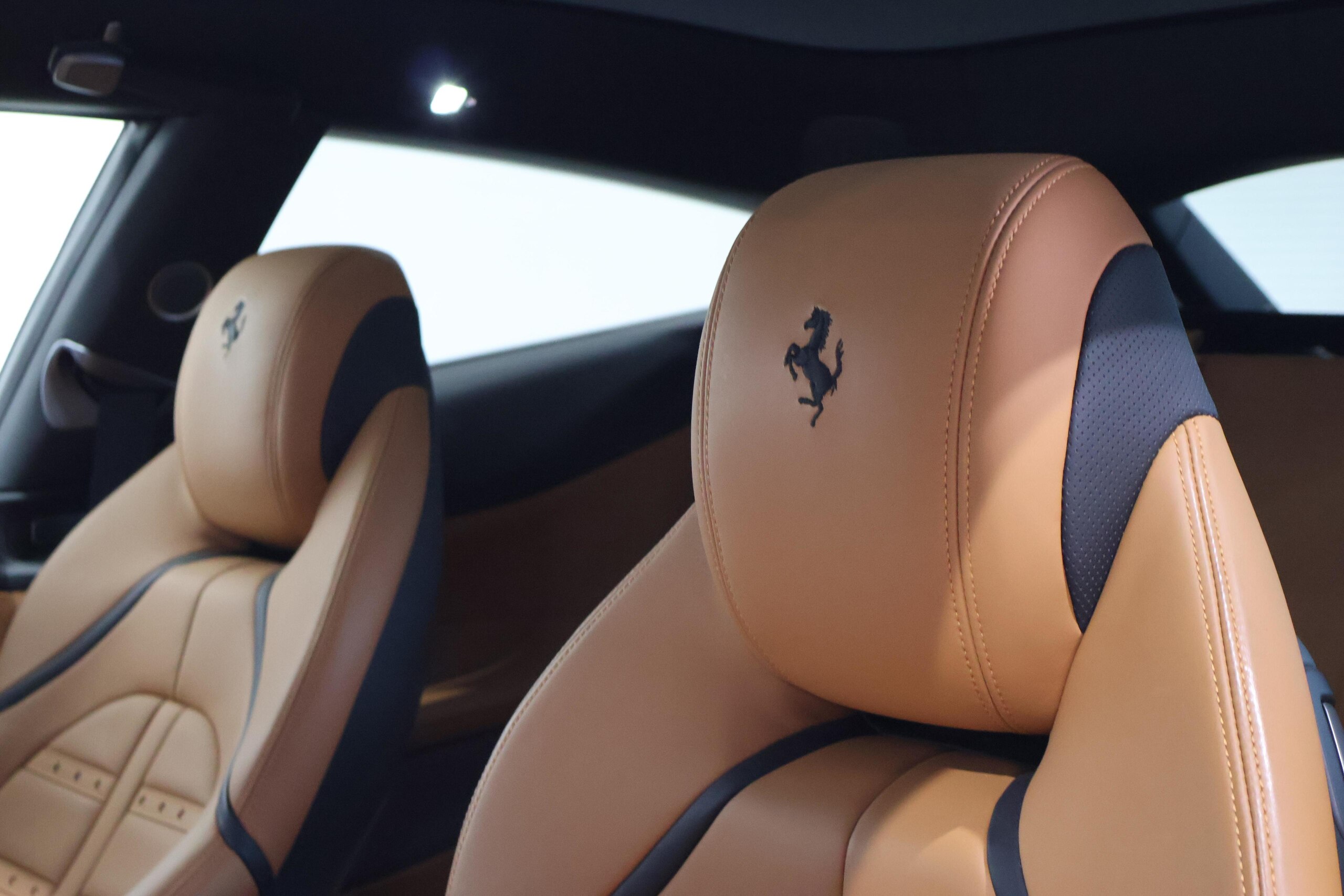 2019 Ferrari GTC4Lusso — Photo 7 / 45