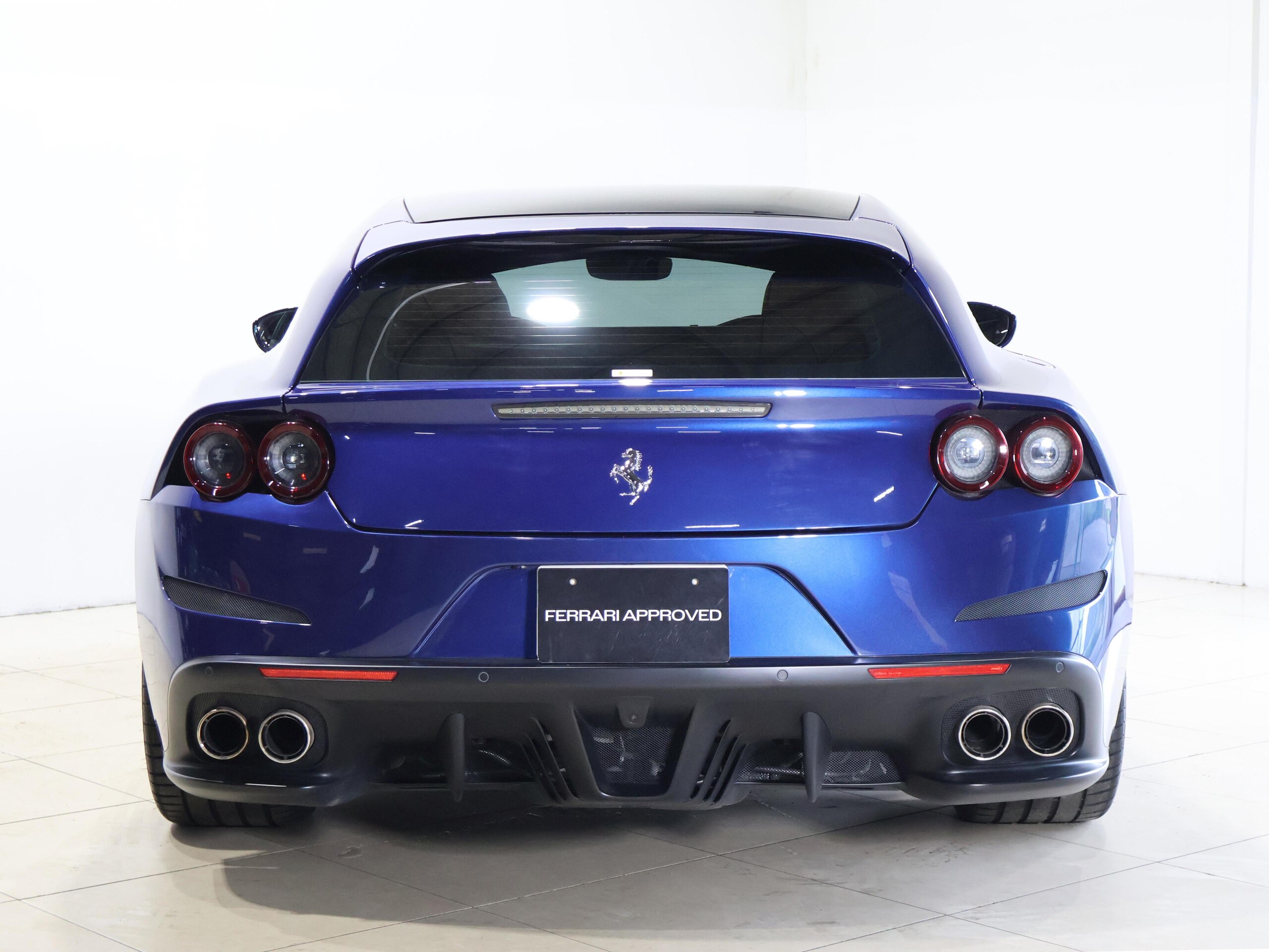 2019 Ferrari GTC4Lusso — Photo 15 / 39