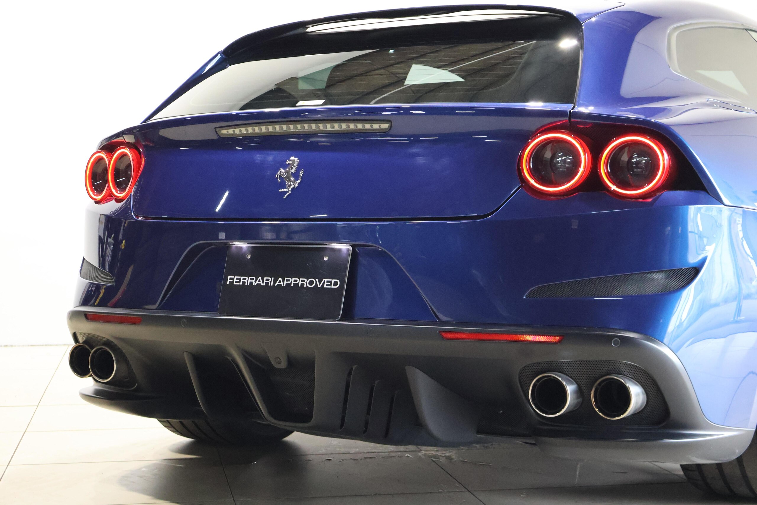 2019 Ferrari GTC4Lusso — Photo 20 / 39