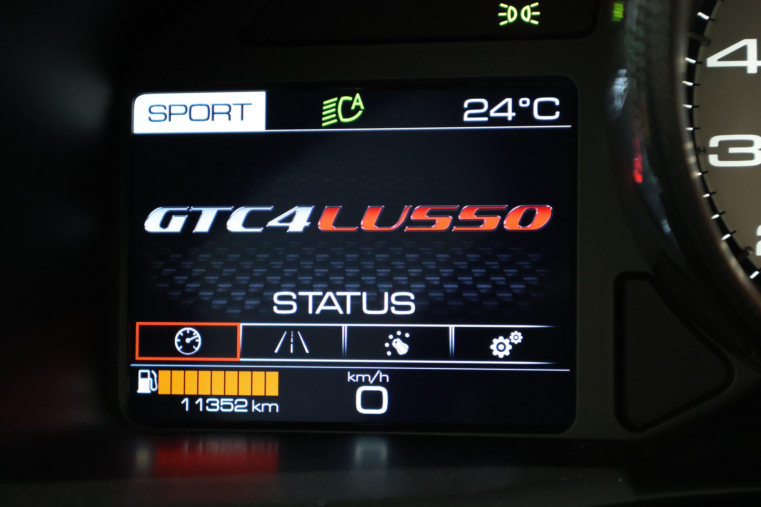 2019 Ferrari GTC4Lusso — Photo 44 / 45