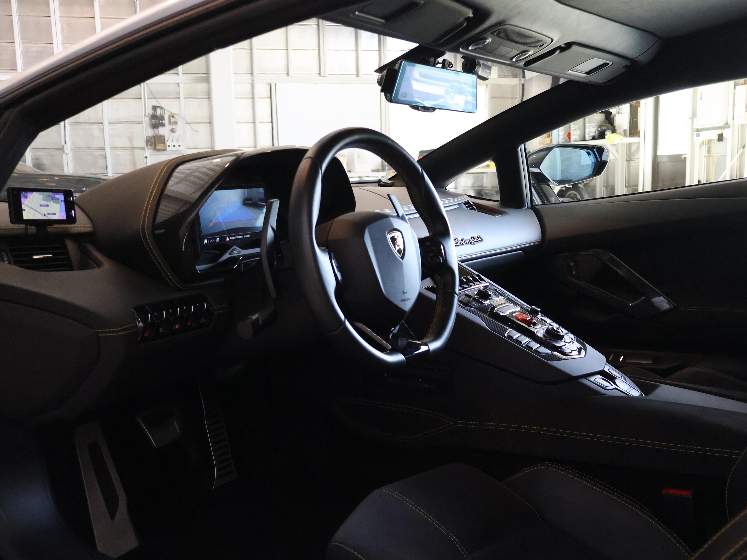 2019 Lamborghini Aventador S — Photo 8 / 73