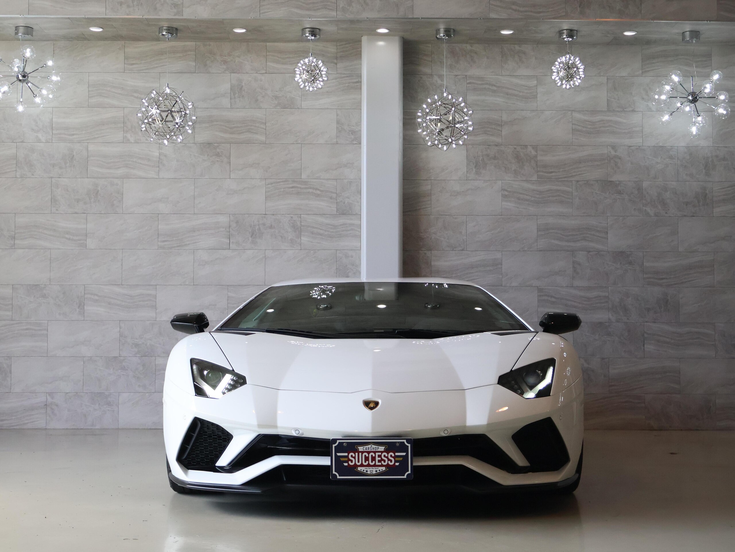 2019 Lamborghini Aventador S — Photo 12 / 73