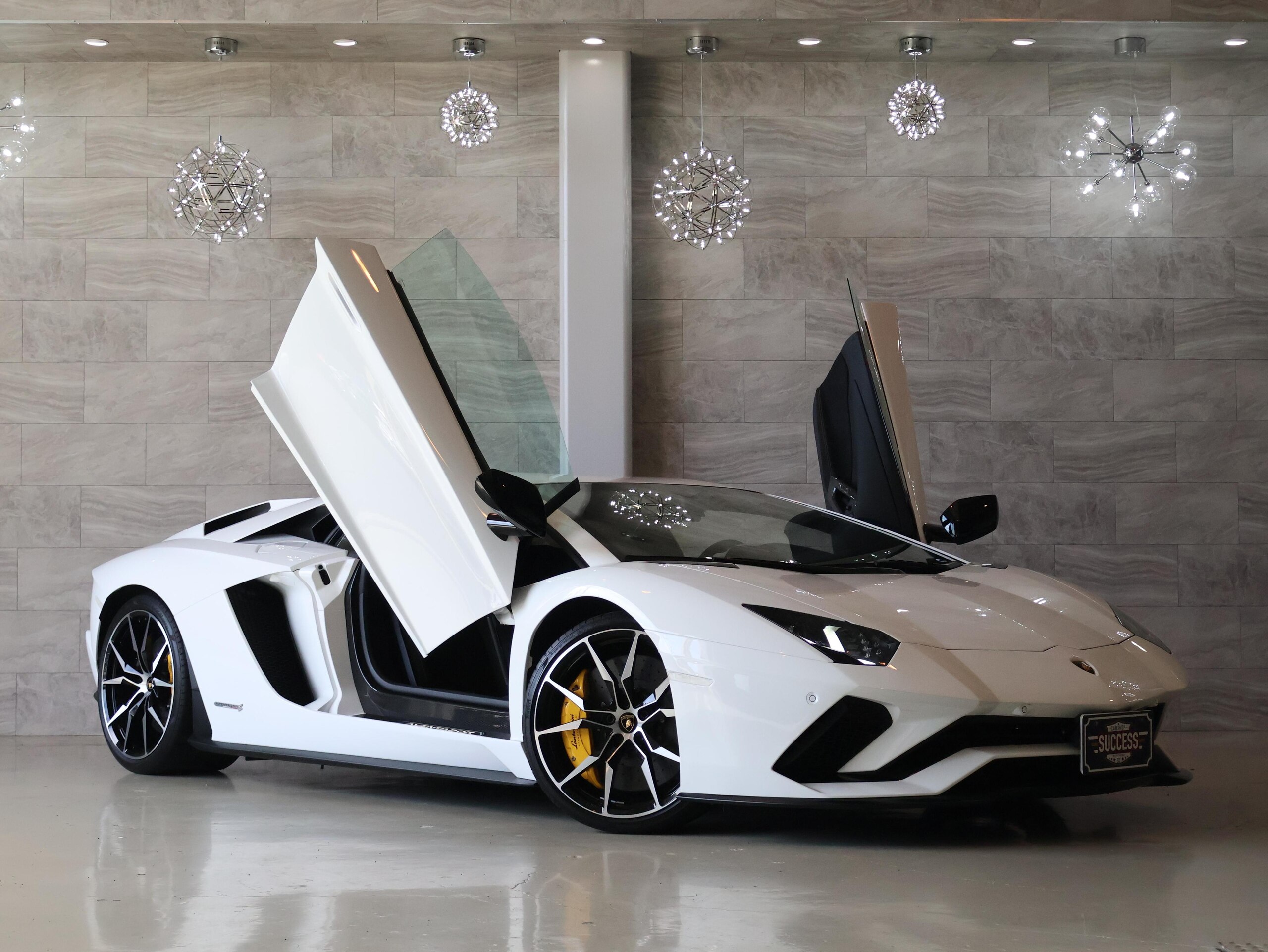 2019 Lamborghini Aventador S — Photo 14 / 73