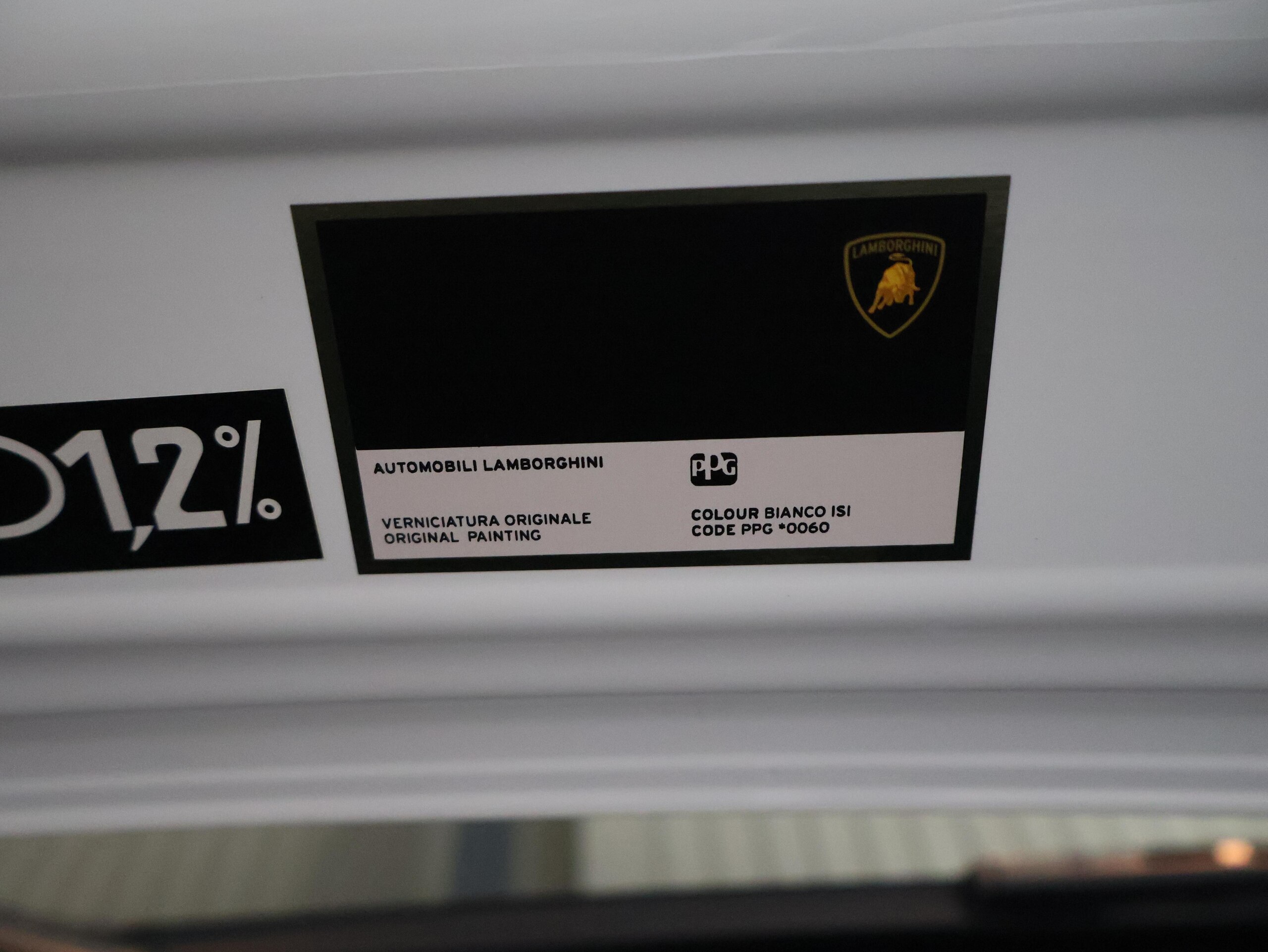 2019 Lamborghini Aventador S — Photo 18 / 73