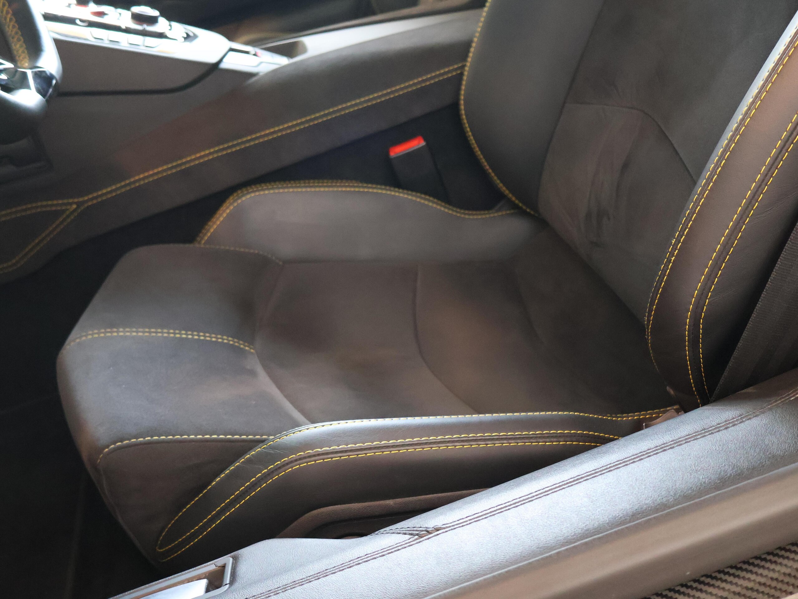 2019 Lamborghini Aventador S — Photo 20 / 73