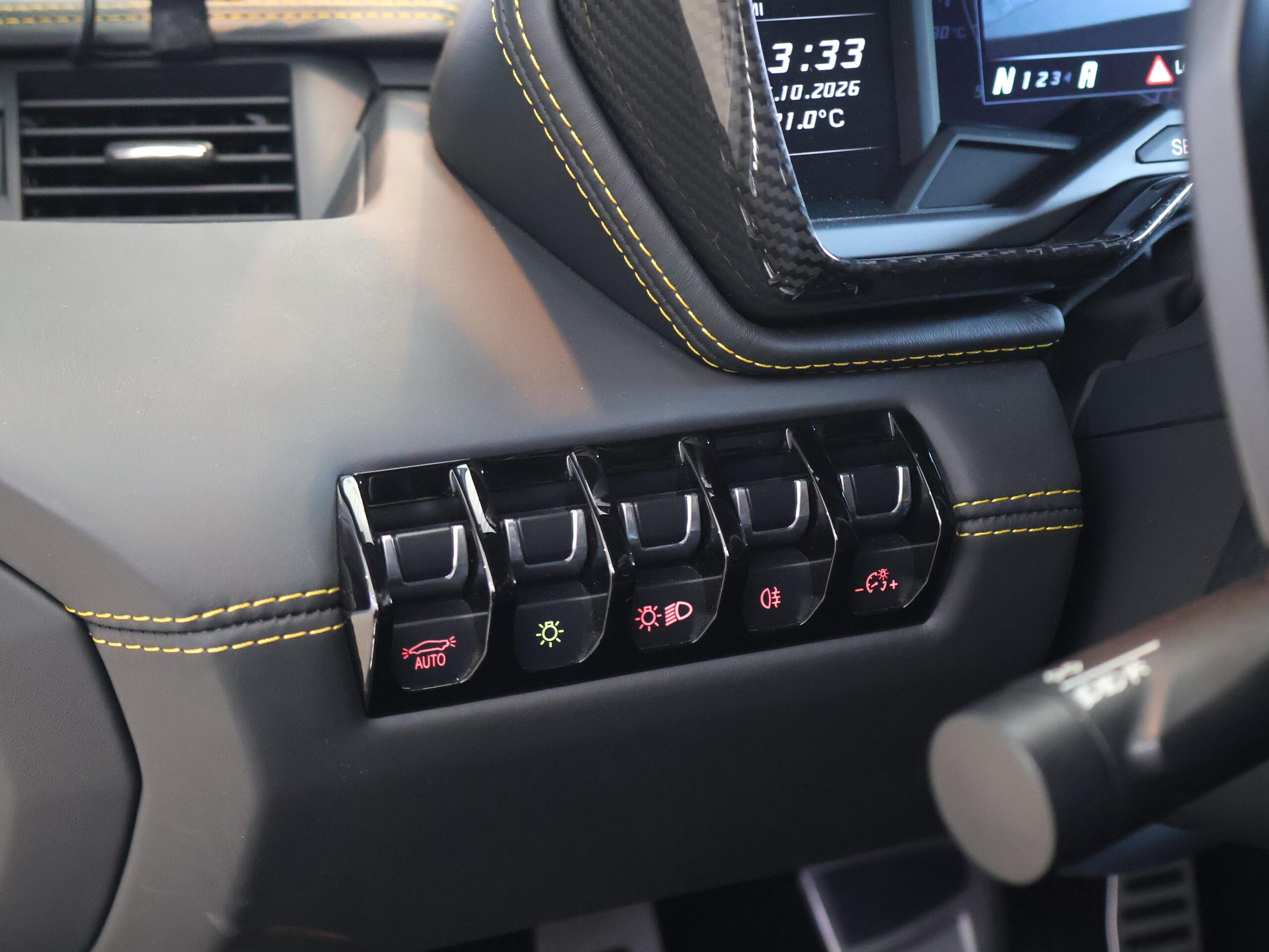 2019 Lamborghini Aventador S — Photo 40 / 73