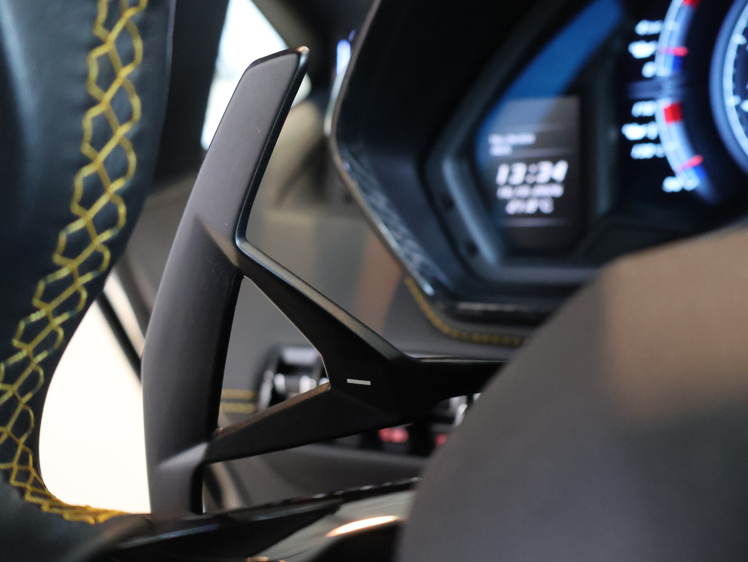 2019 Lamborghini Aventador S — Photo 42 / 73