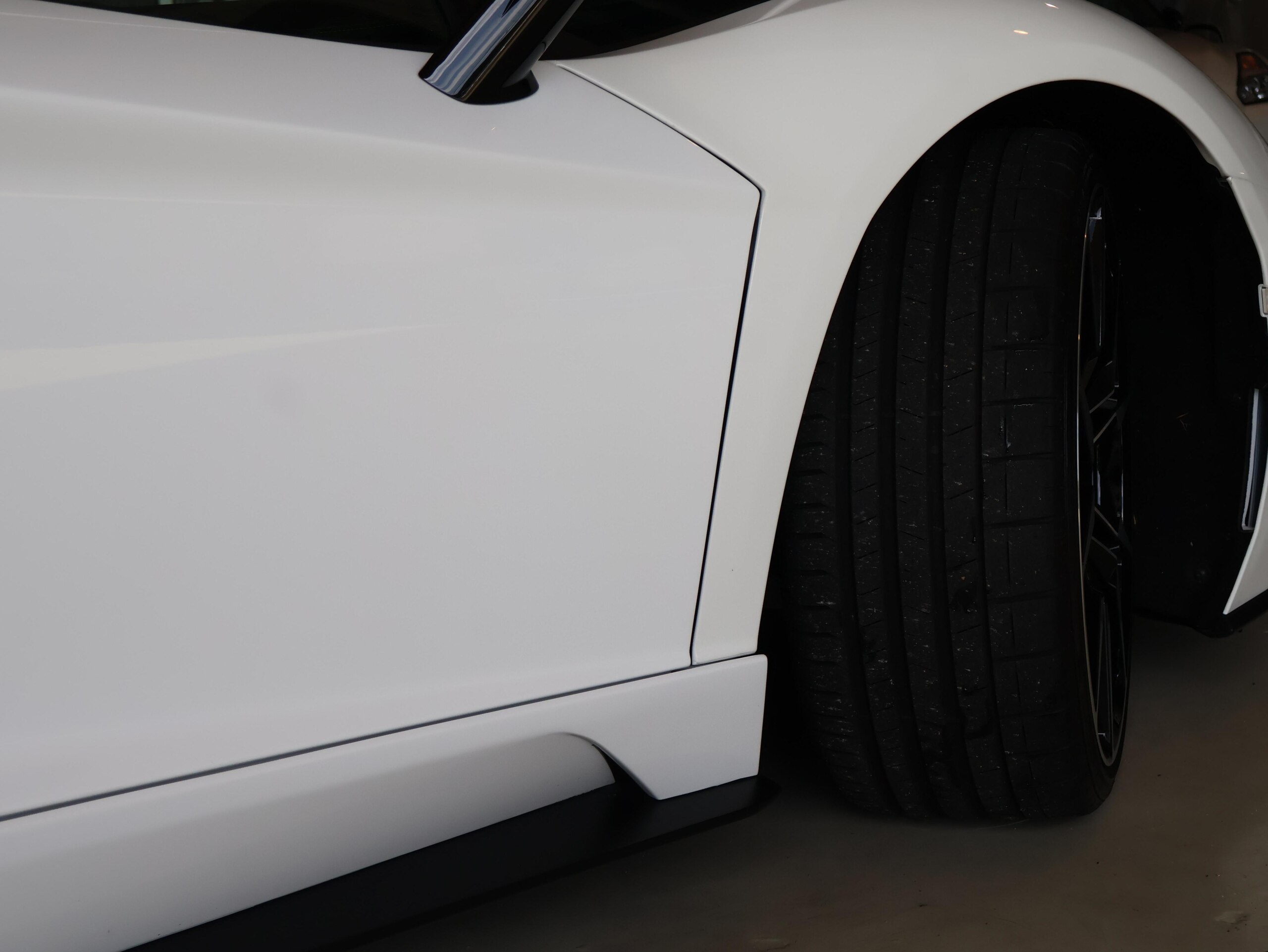 2019 Lamborghini Aventador S — Photo 54 / 73