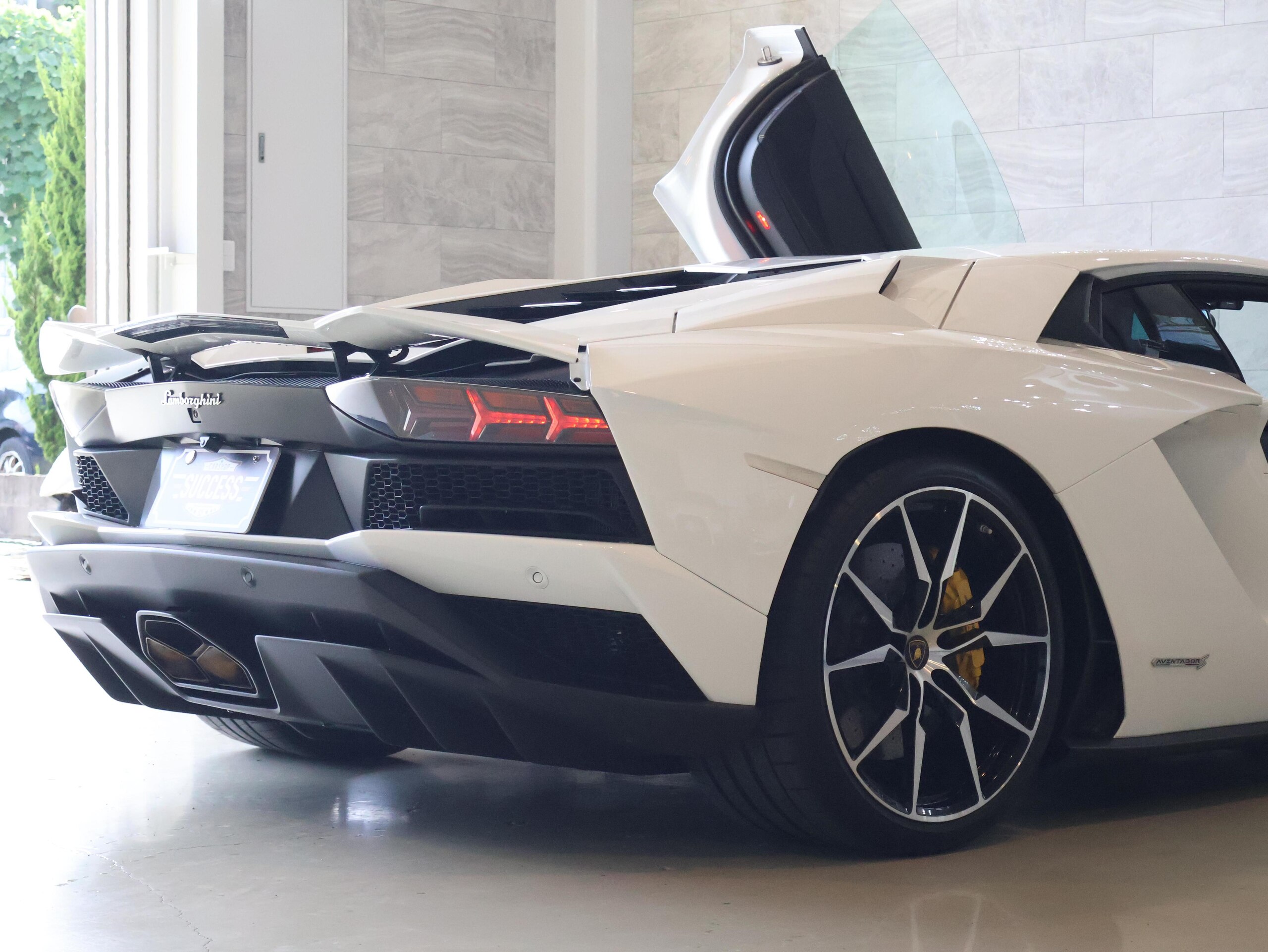 2019 Lamborghini Aventador S — Photo 63 / 73