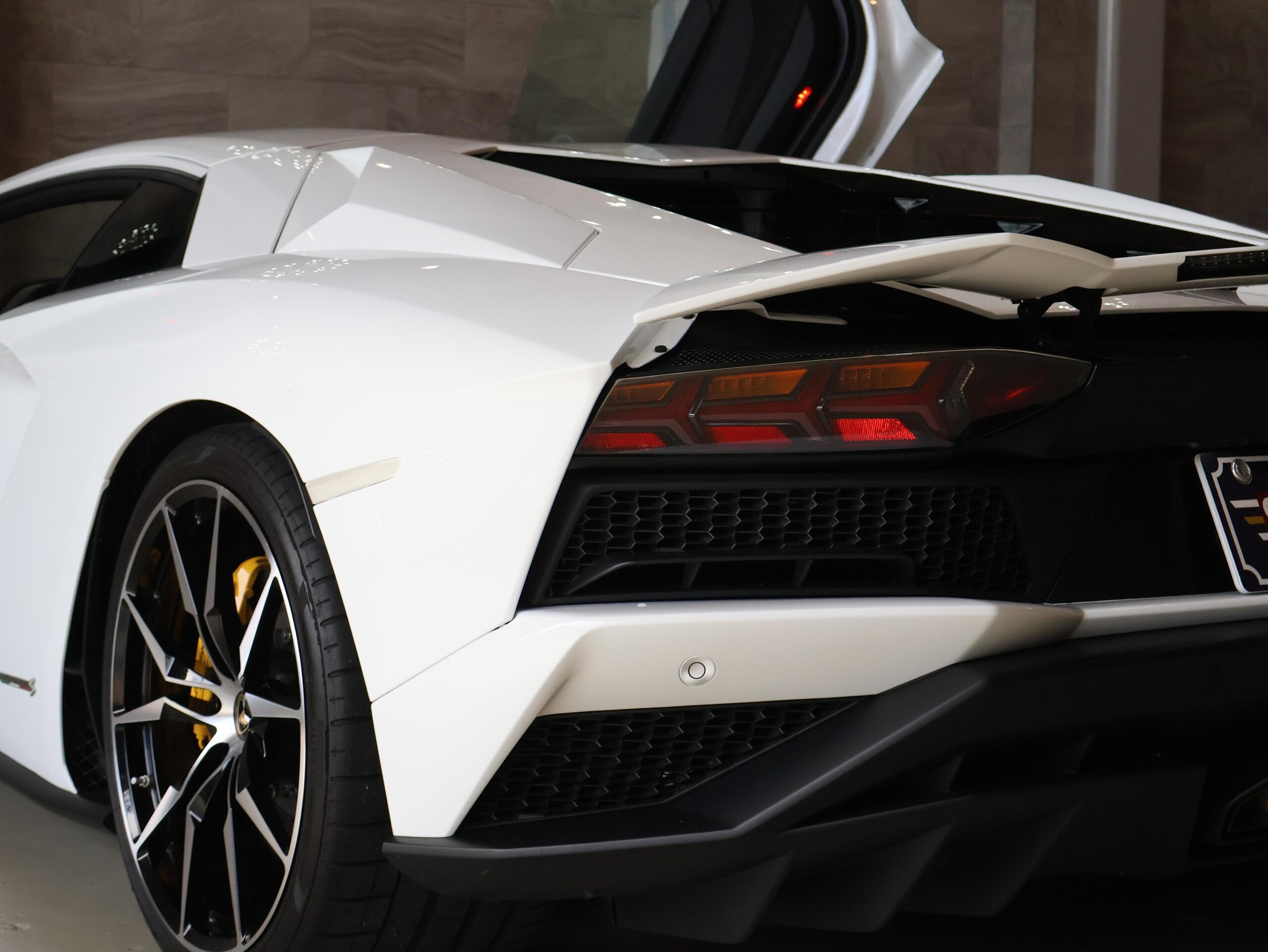 2019 Lamborghini Aventador S — Photo 68 / 73