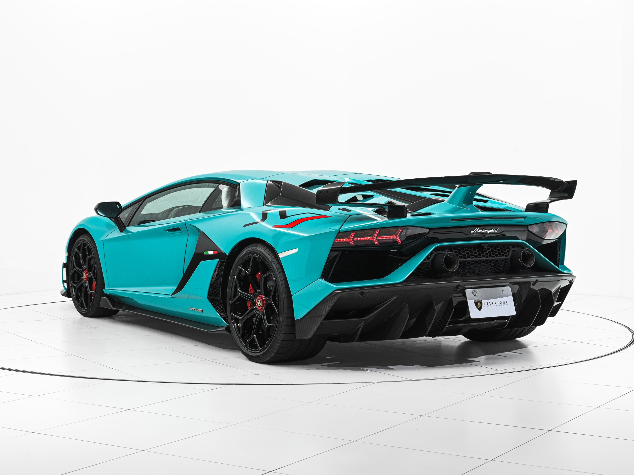 2019 Lamborghini Aventador SVJ — Photo 6 / 48