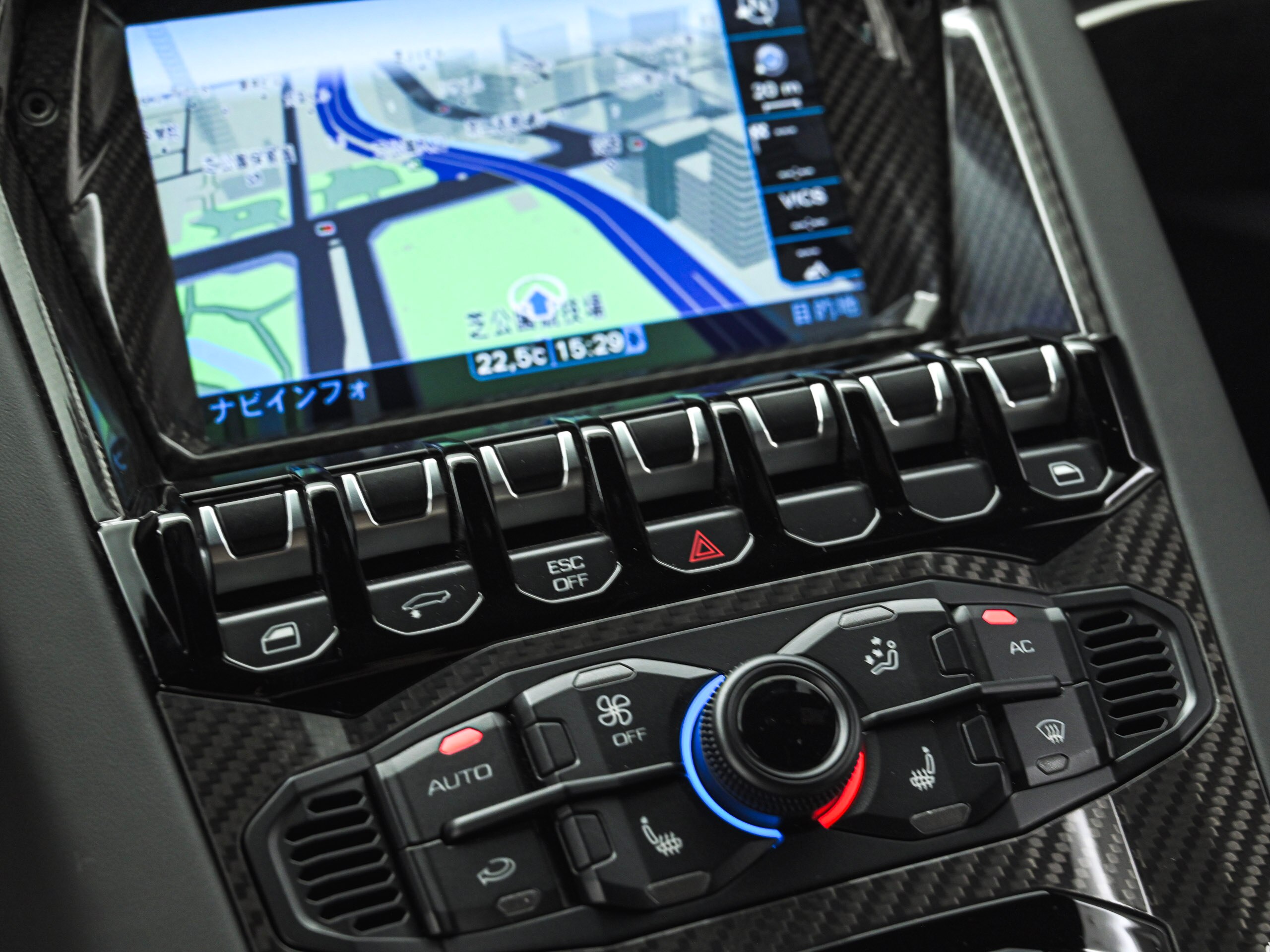 2019 Lamborghini Aventador SVJ — Photo 25 / 48