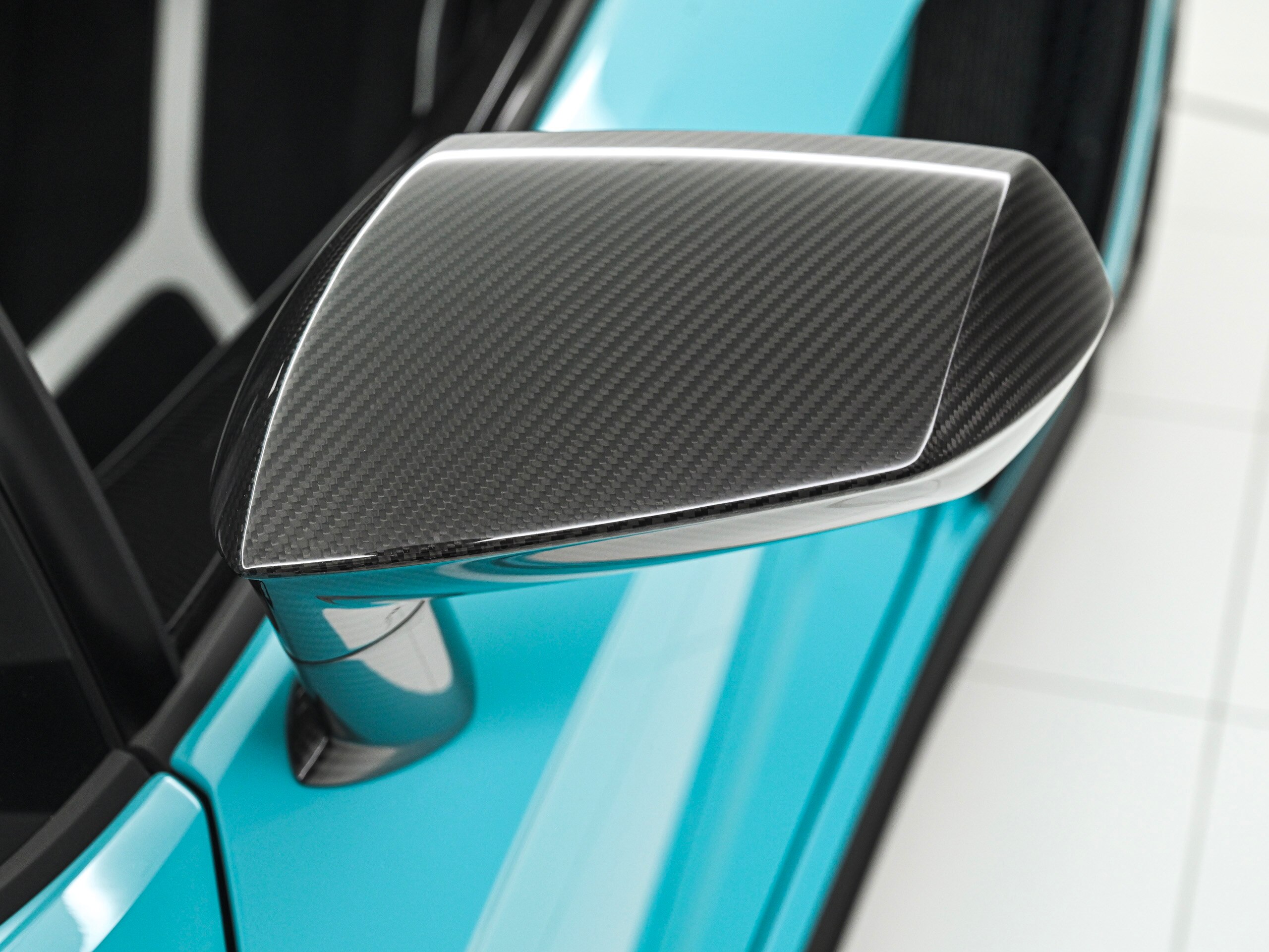 2019 Lamborghini Aventador SVJ — Photo 34 / 48