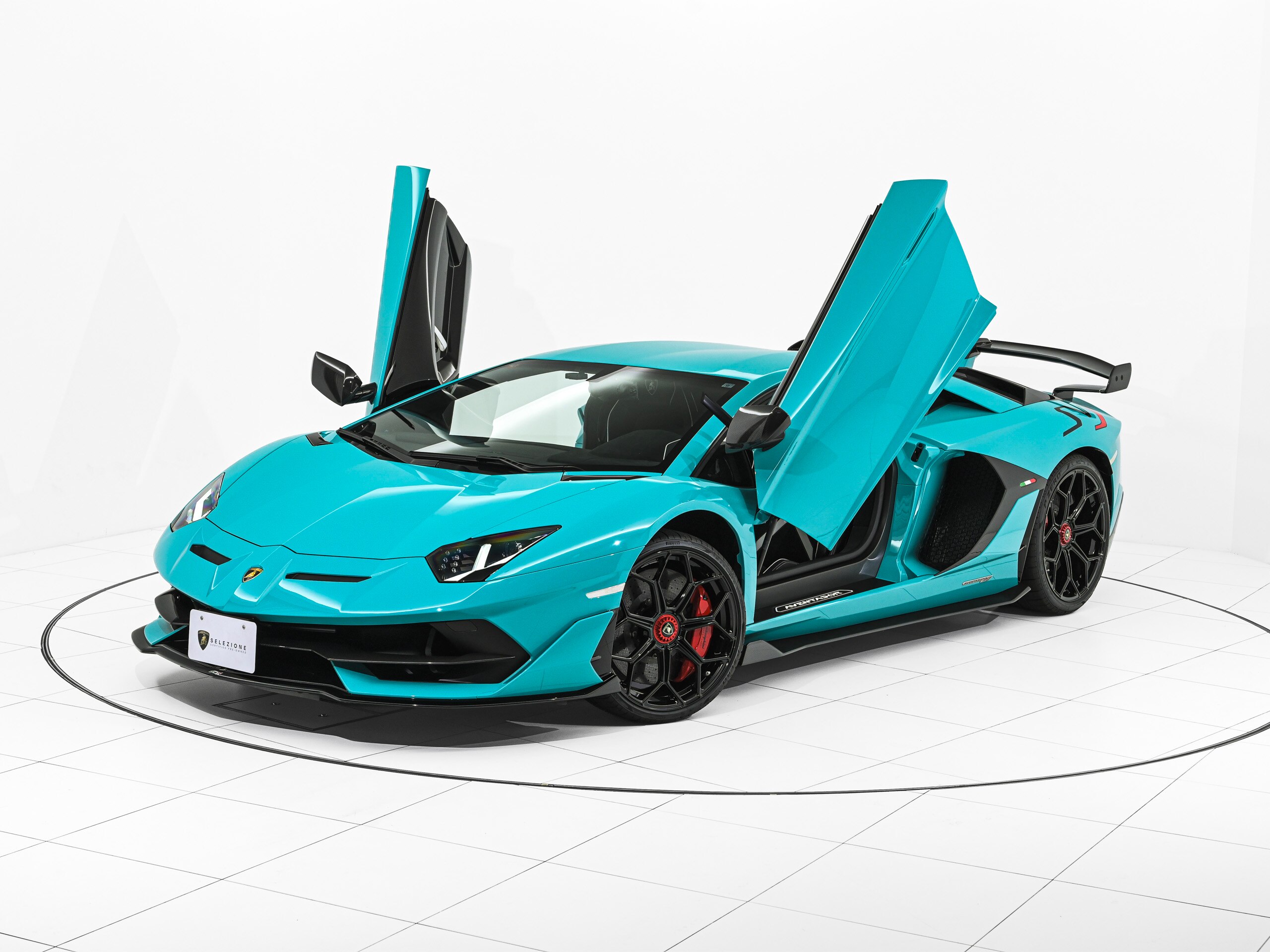2019 Lamborghini Aventador SVJ — Photo 46 / 48