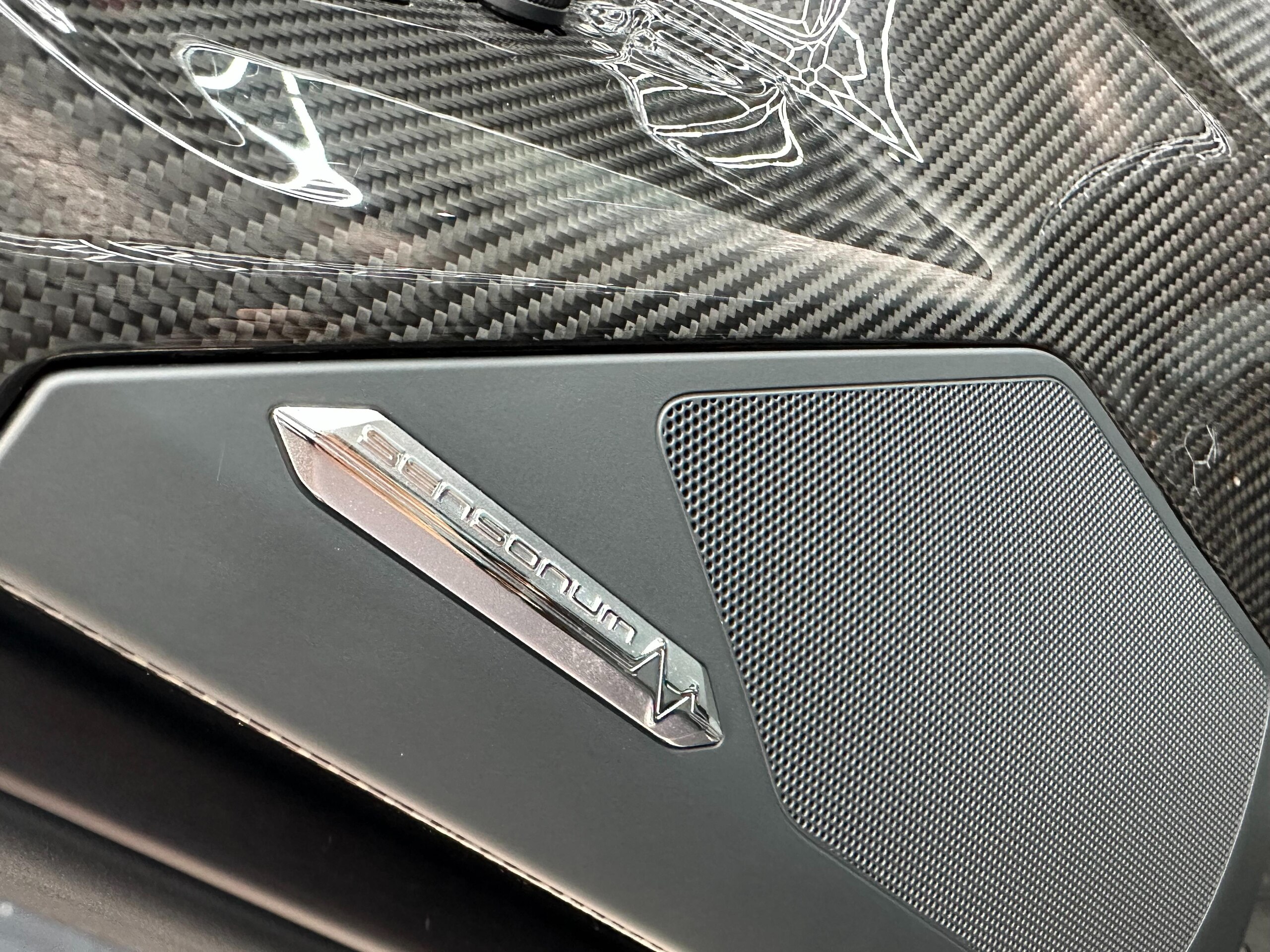 2019 Lamborghini Aventador SVJ — Photo 10 / 36