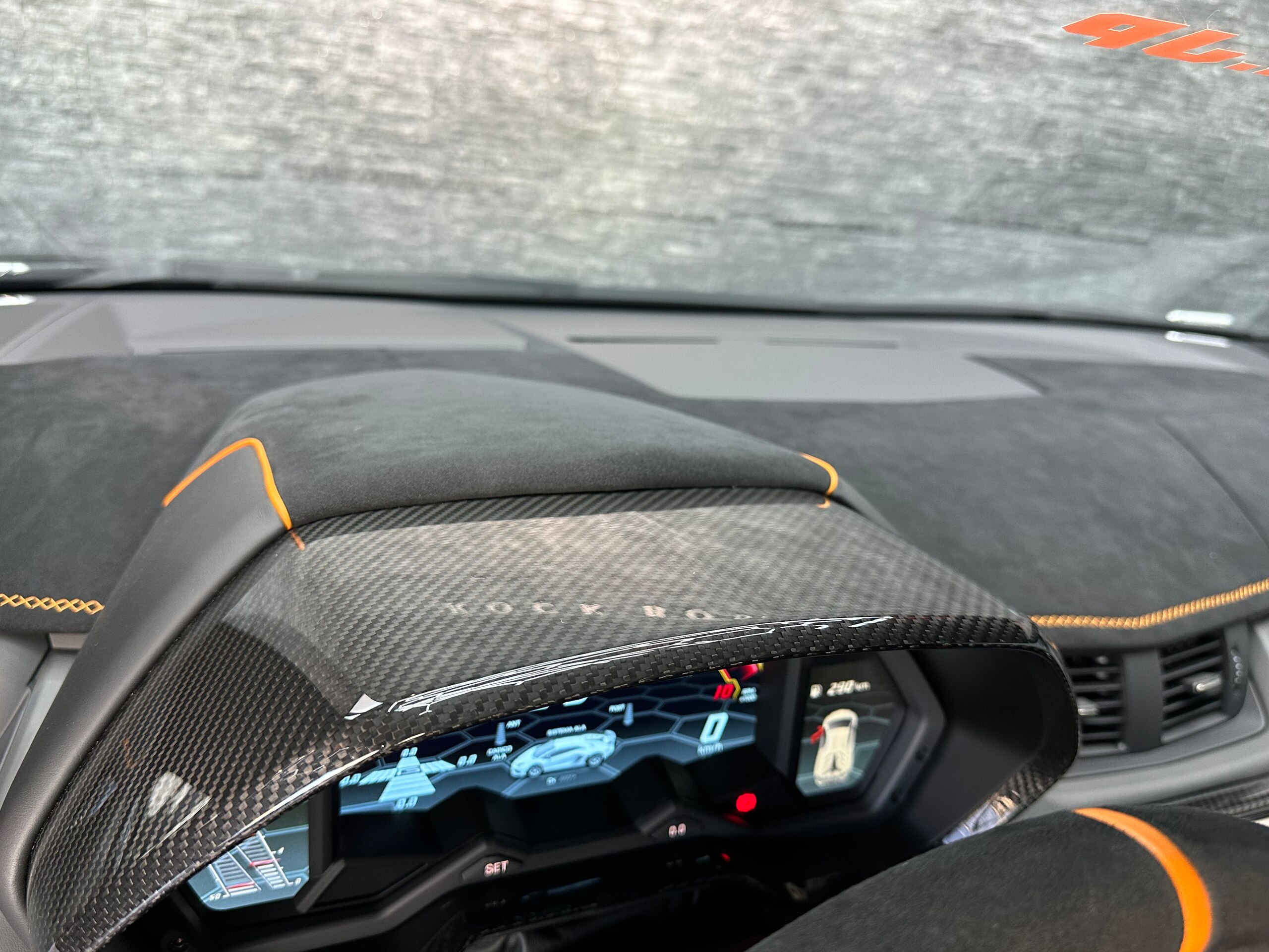 2019 Lamborghini Aventador SVJ — Photo 13 / 36