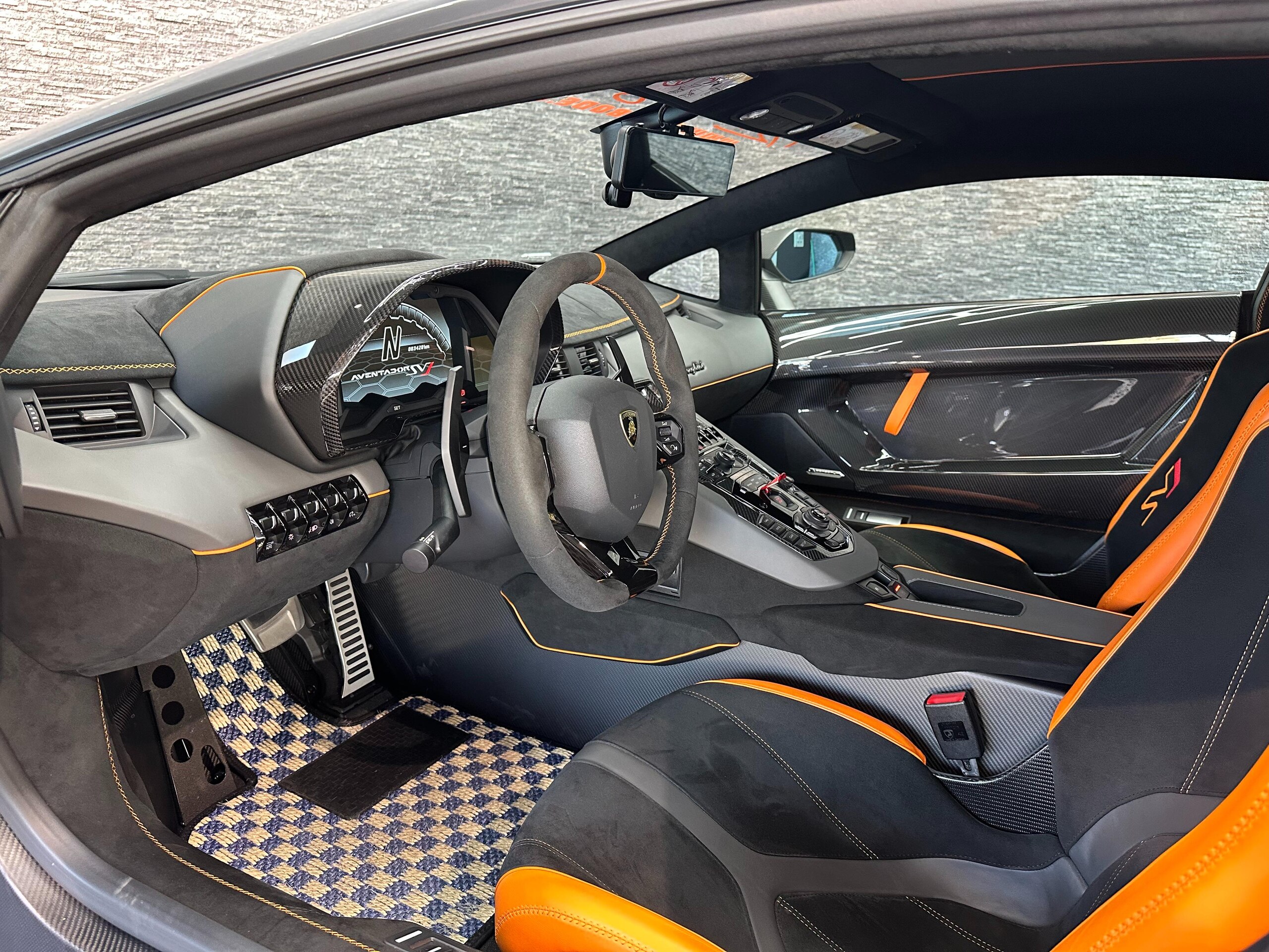 2019 Lamborghini Aventador SVJ — Photo 20 / 36