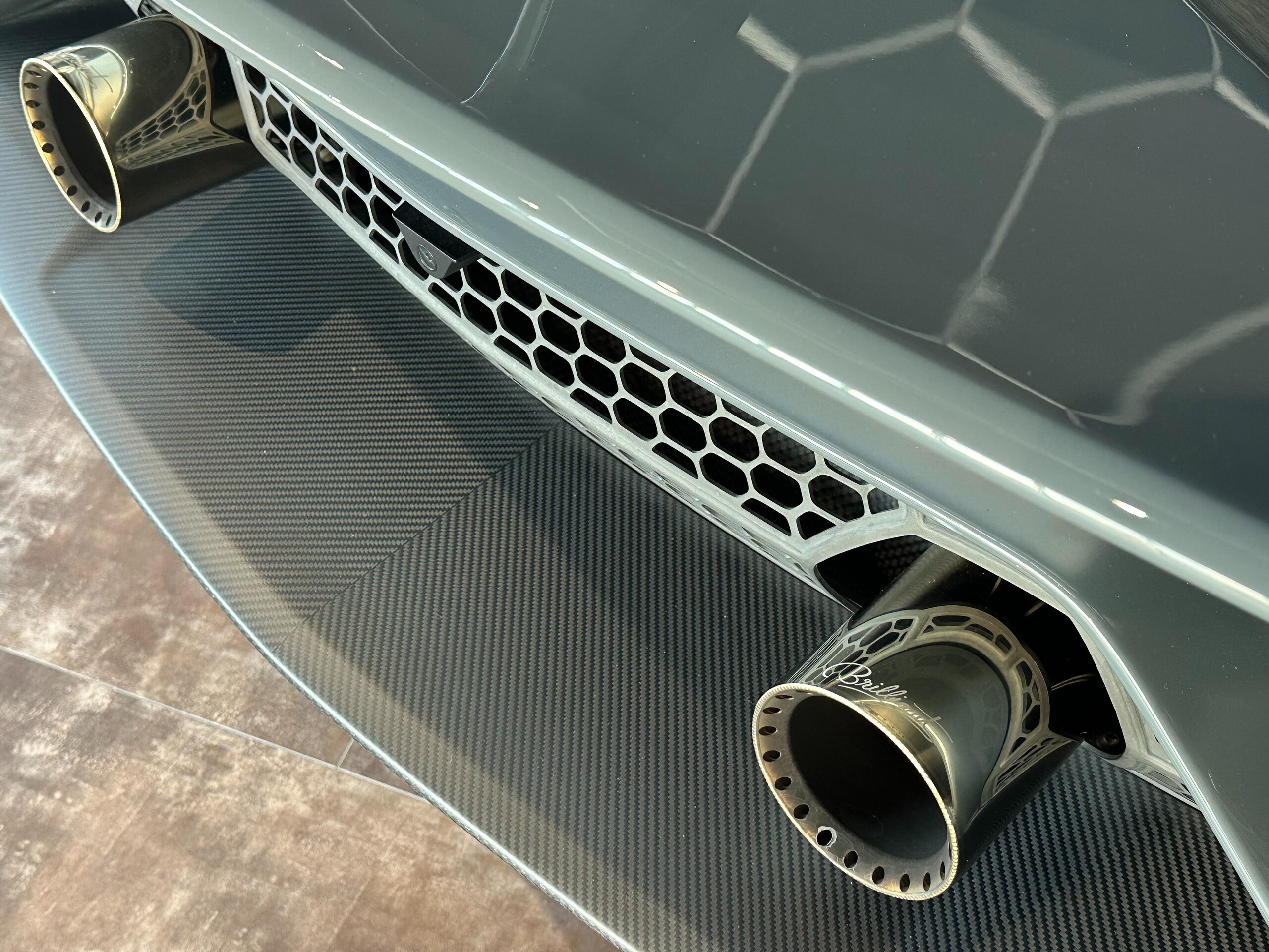 2019 Lamborghini Aventador SVJ — Photo 35 / 36