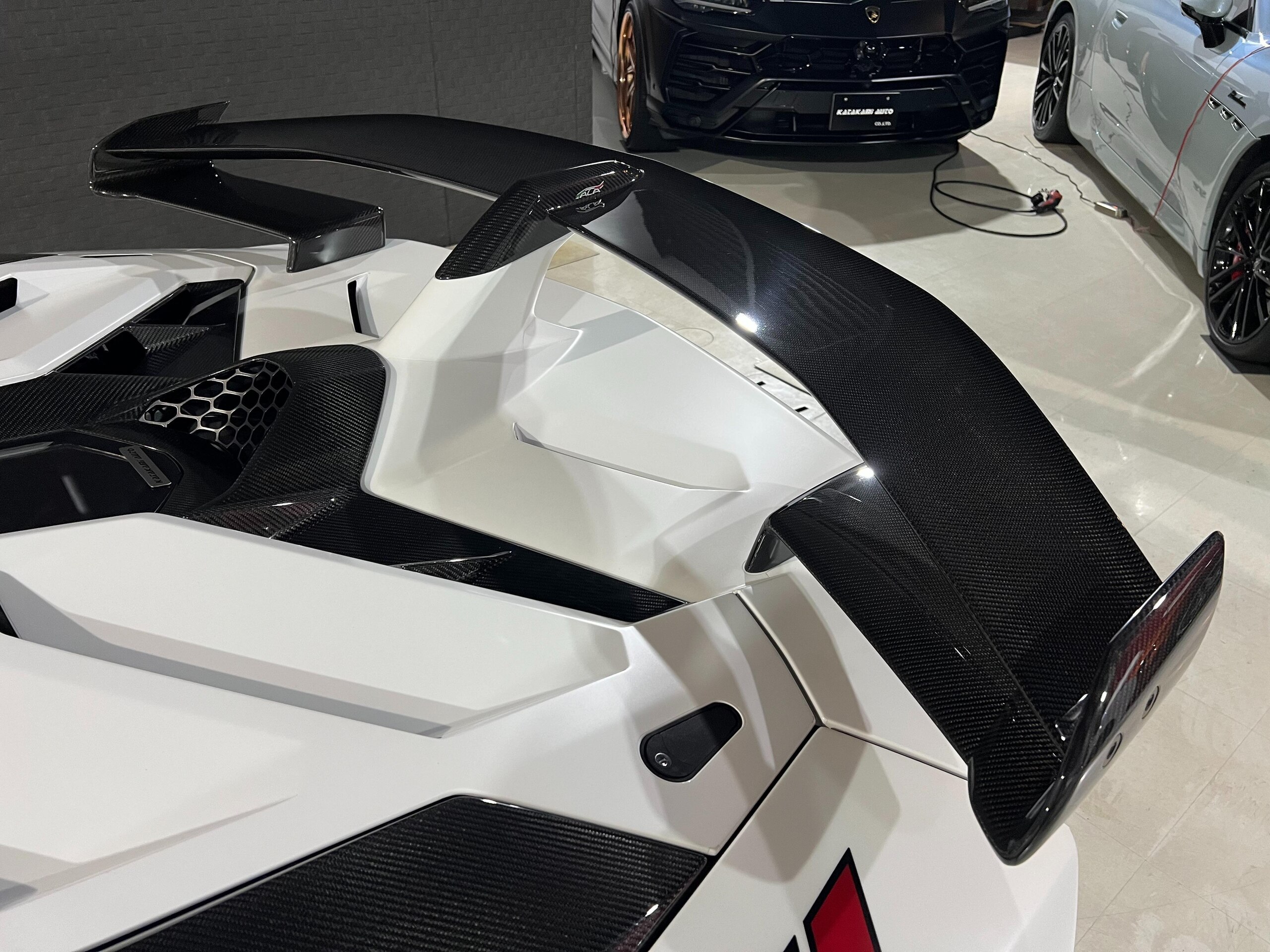2019 Lamborghini Aventador SVJ — Photo 27 / 29