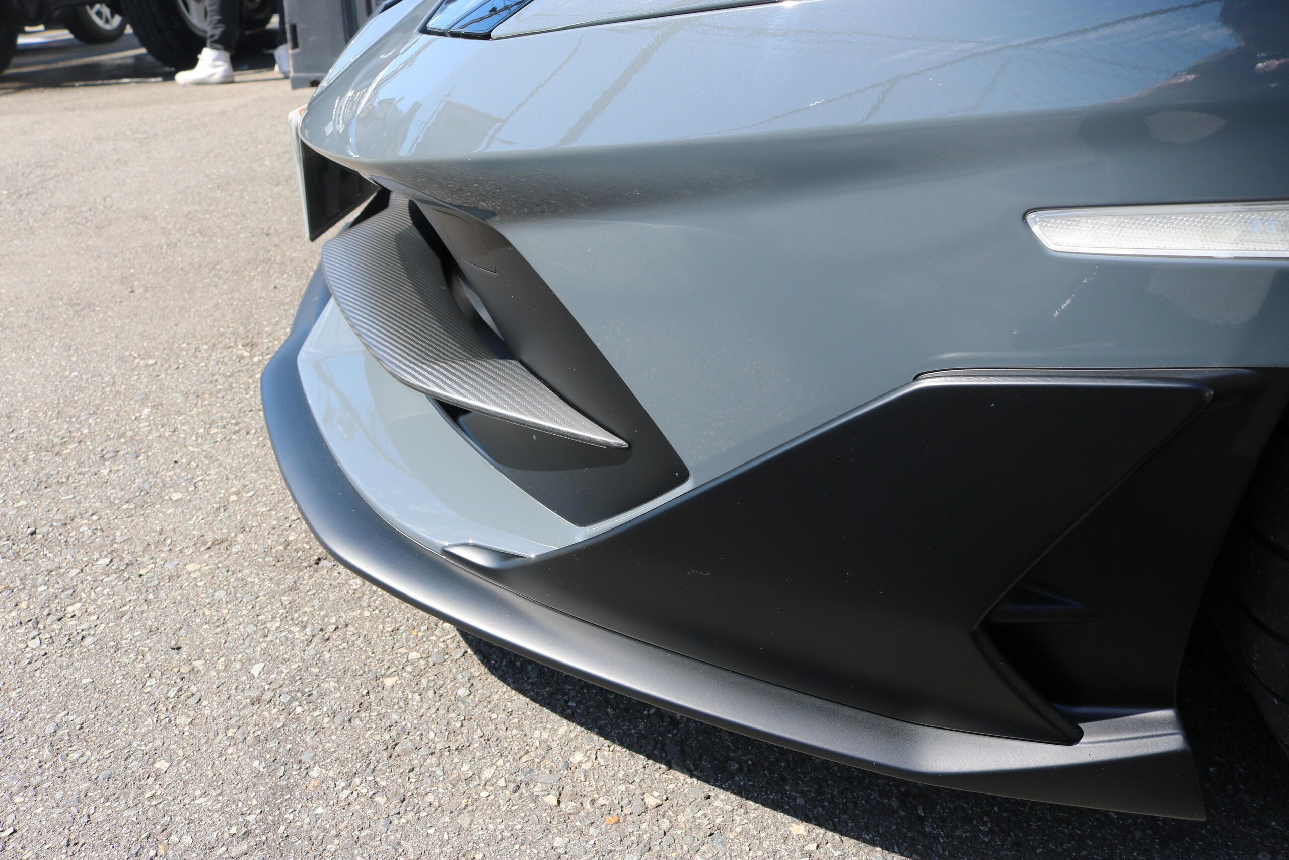 2019 Lamborghini Aventador SVJ — Photo 12 / 37