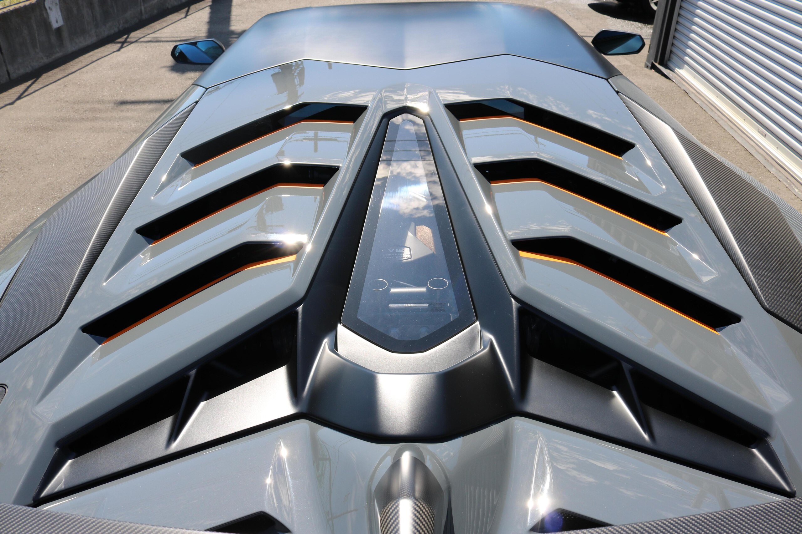 2019 Lamborghini Aventador SVJ — Photo 15 / 37