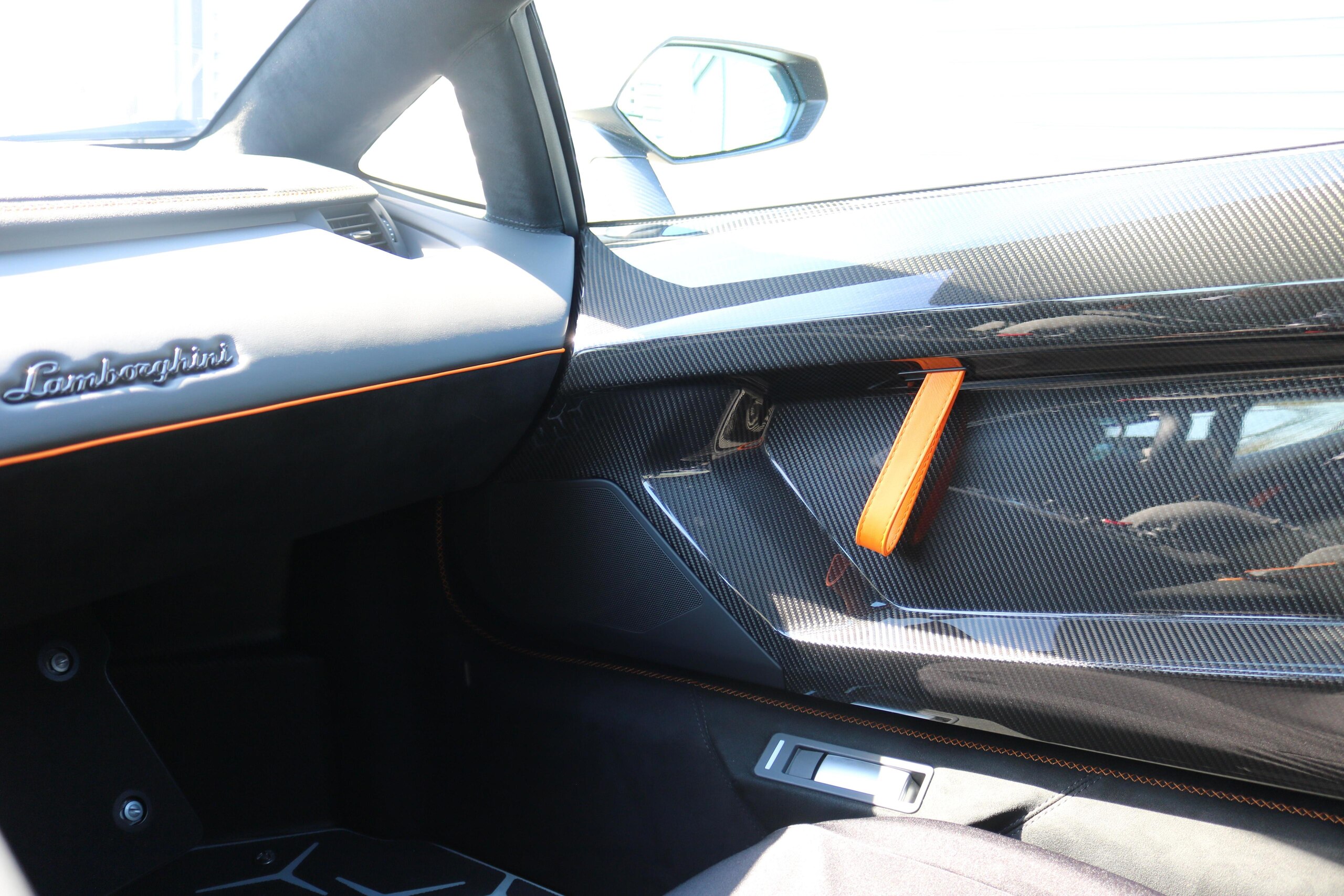 2019 Lamborghini Aventador SVJ — Photo 31 / 37