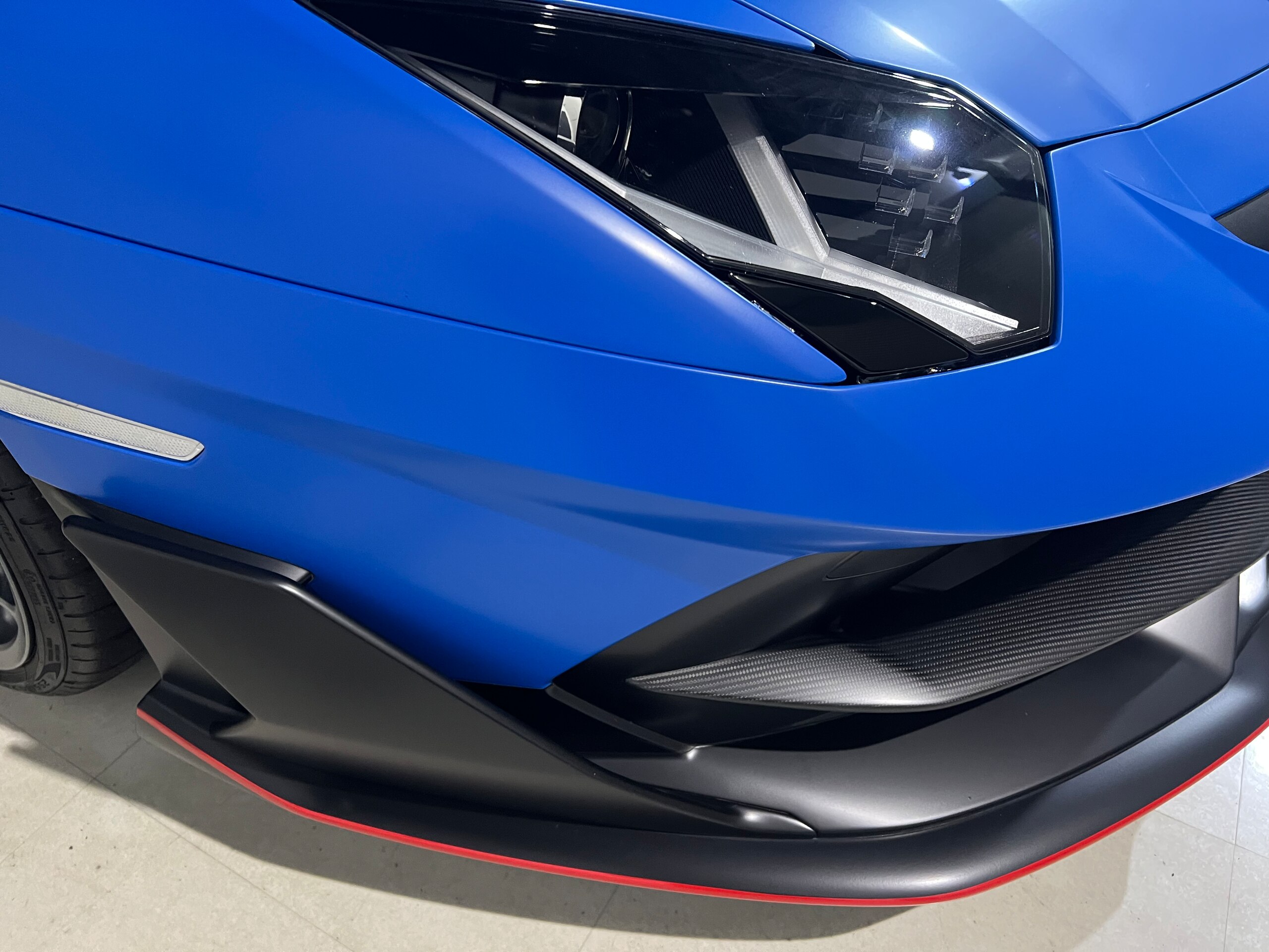 2019 Lamborghini Aventador SVJ — Photo 21 / 34