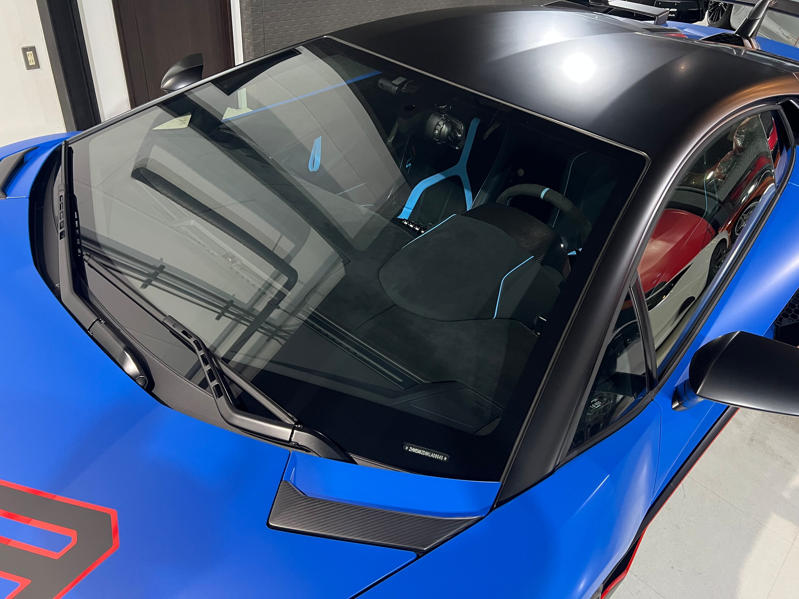 2019 Lamborghini Aventador SVJ — Photo 23 / 34