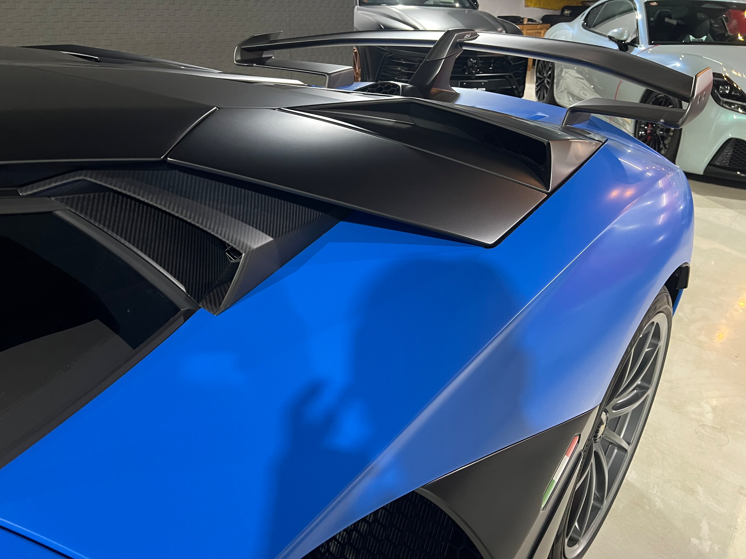 2019 Lamborghini Aventador SVJ — Photo 25 / 34