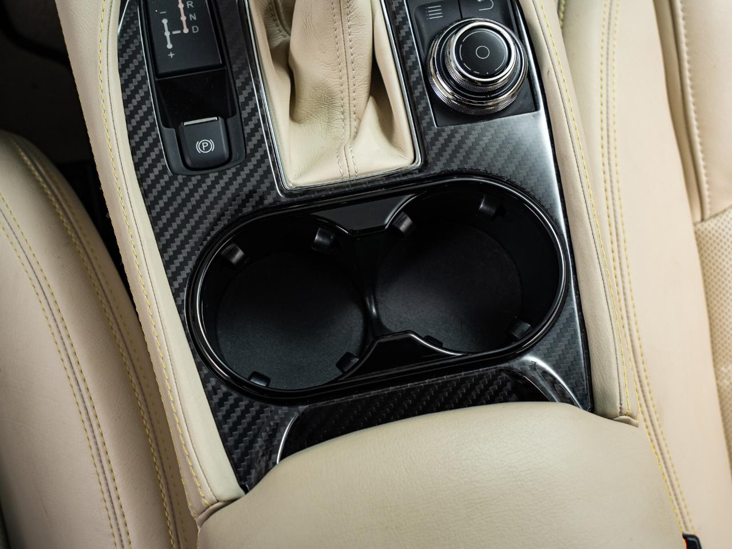 2019 Maserati GranTurismo Sport — Photo 41 / 49