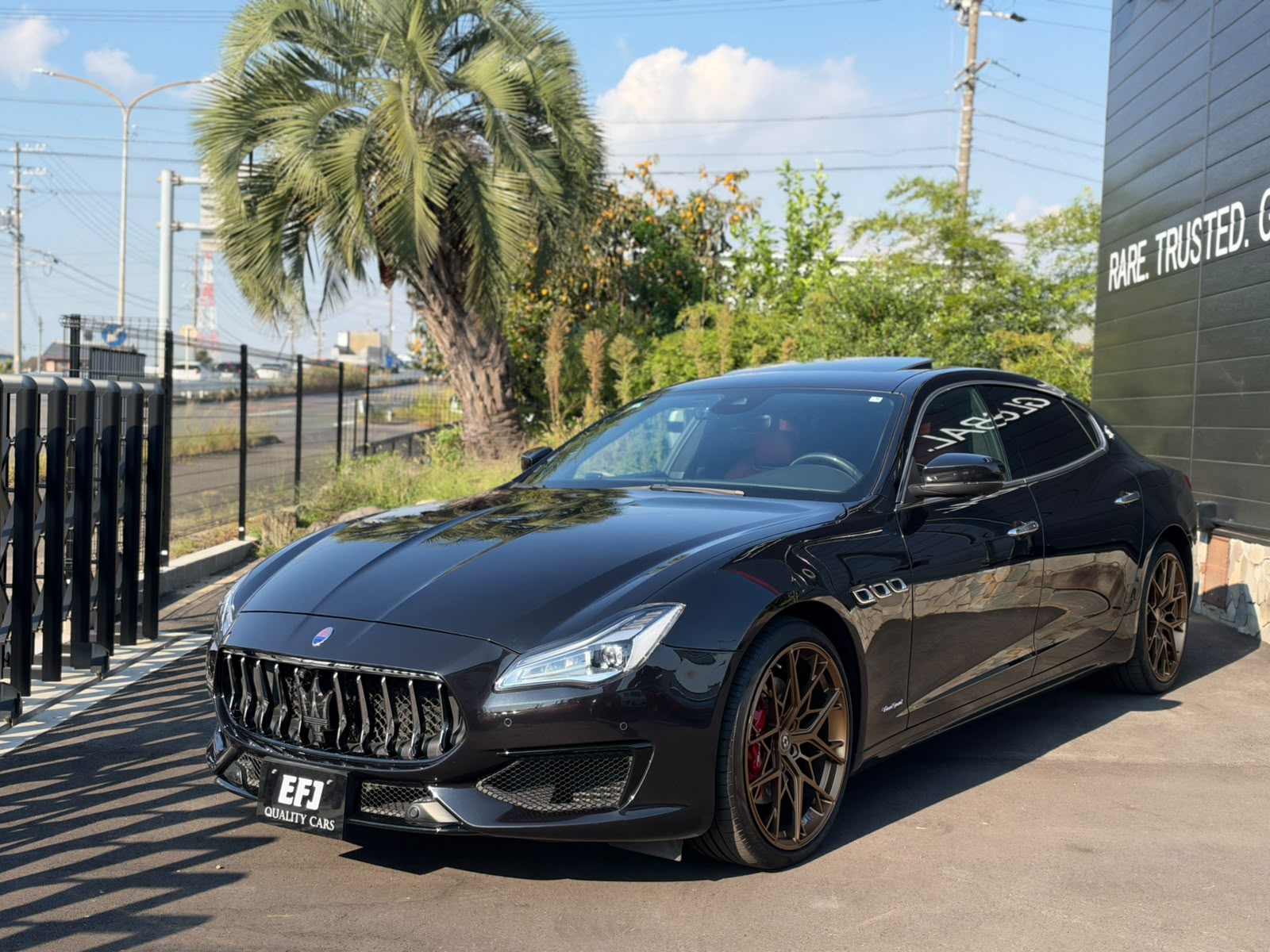 2019 Maserati Quattroporte S GranSport Carbon interior trim for sale in Japan